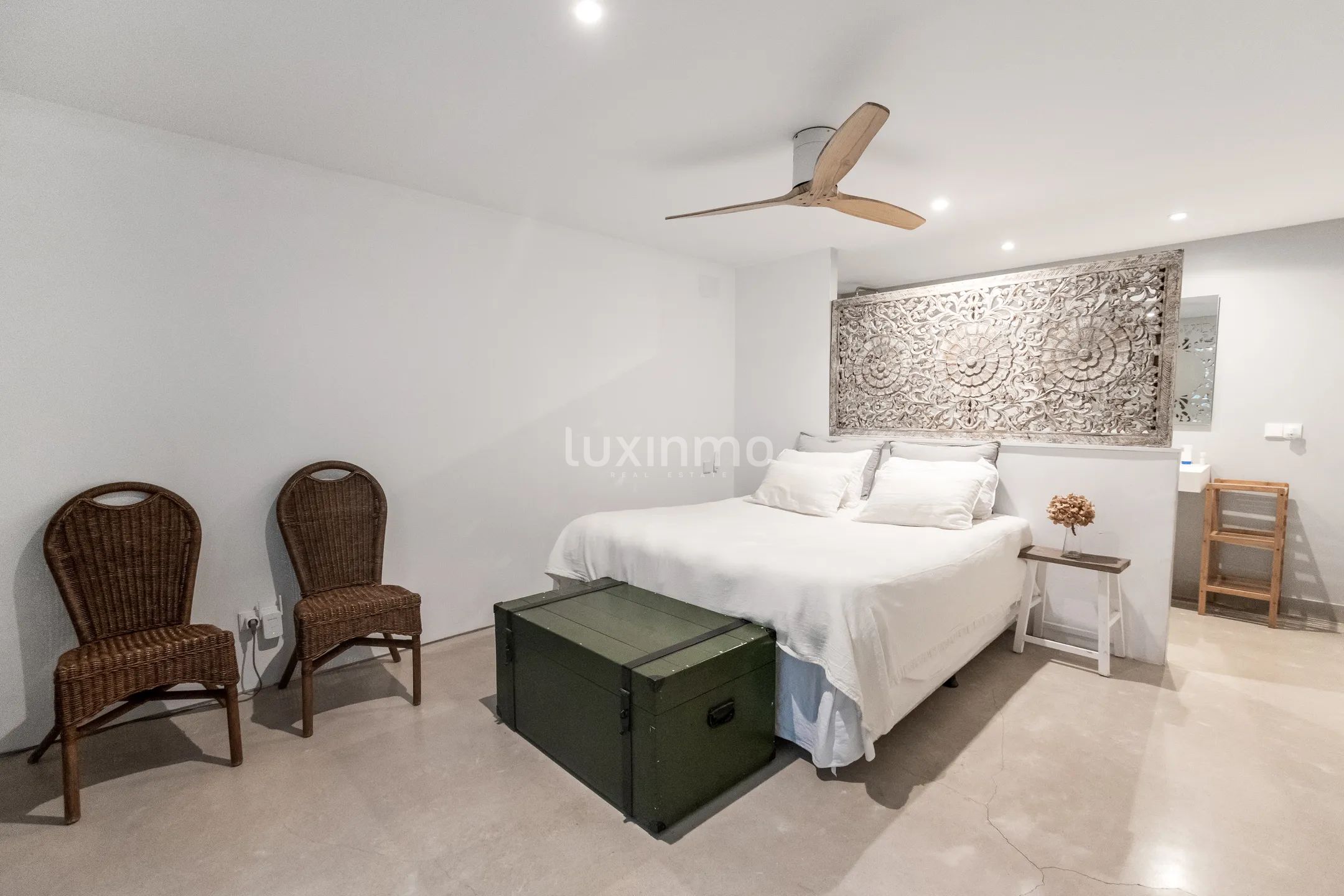 Impressive villa in the prestigious area of El Portet in Moraira — photo 23