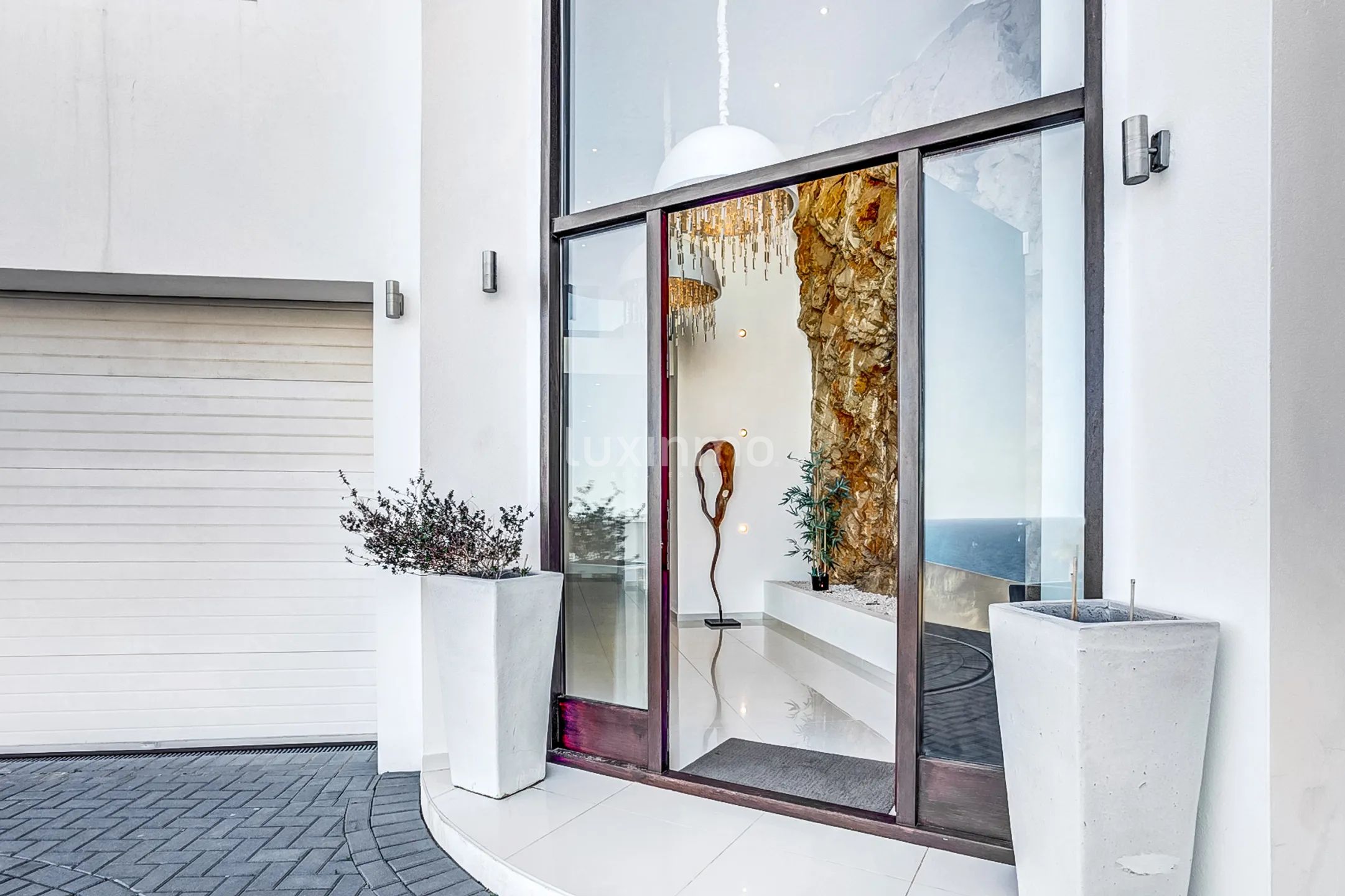 Exclusive villa with sea views in Jávea — photo 34