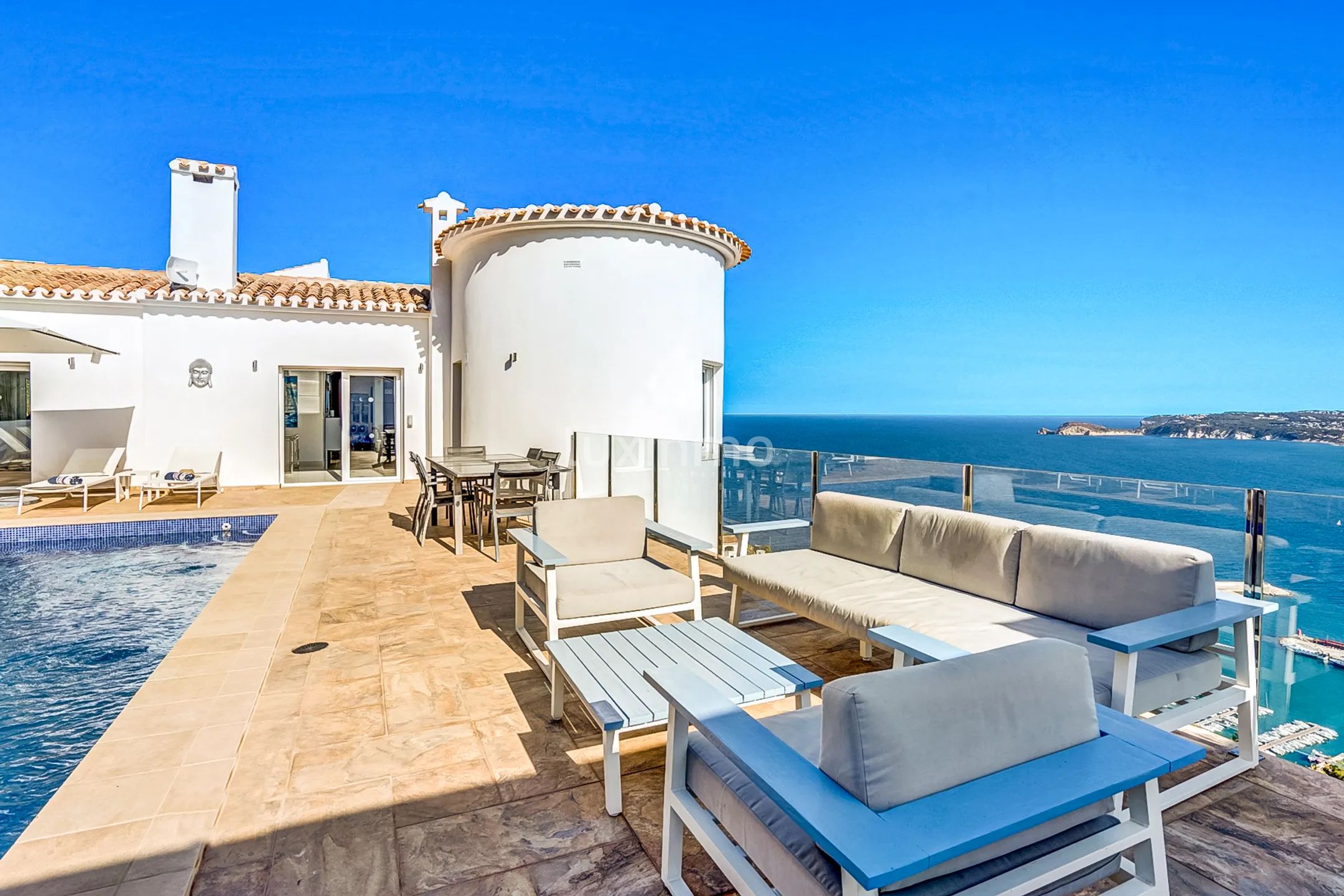 Exclusive villa with sea views in Jávea — photo 17