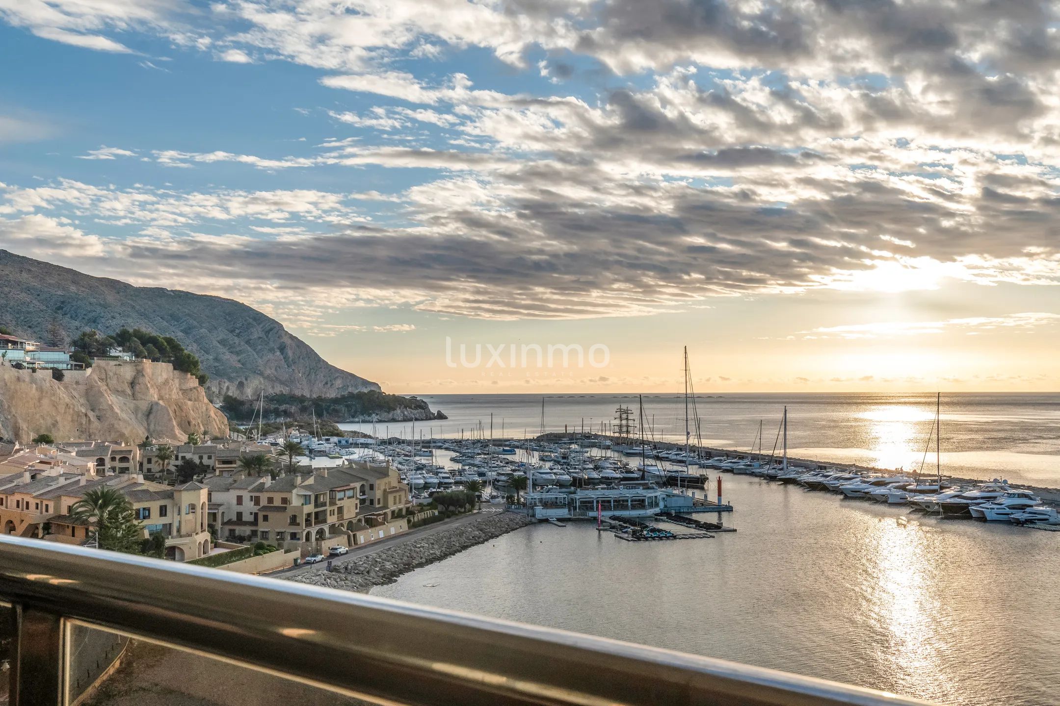 Espectacular apartamento de lujo en Playa Mascarat — photo 3