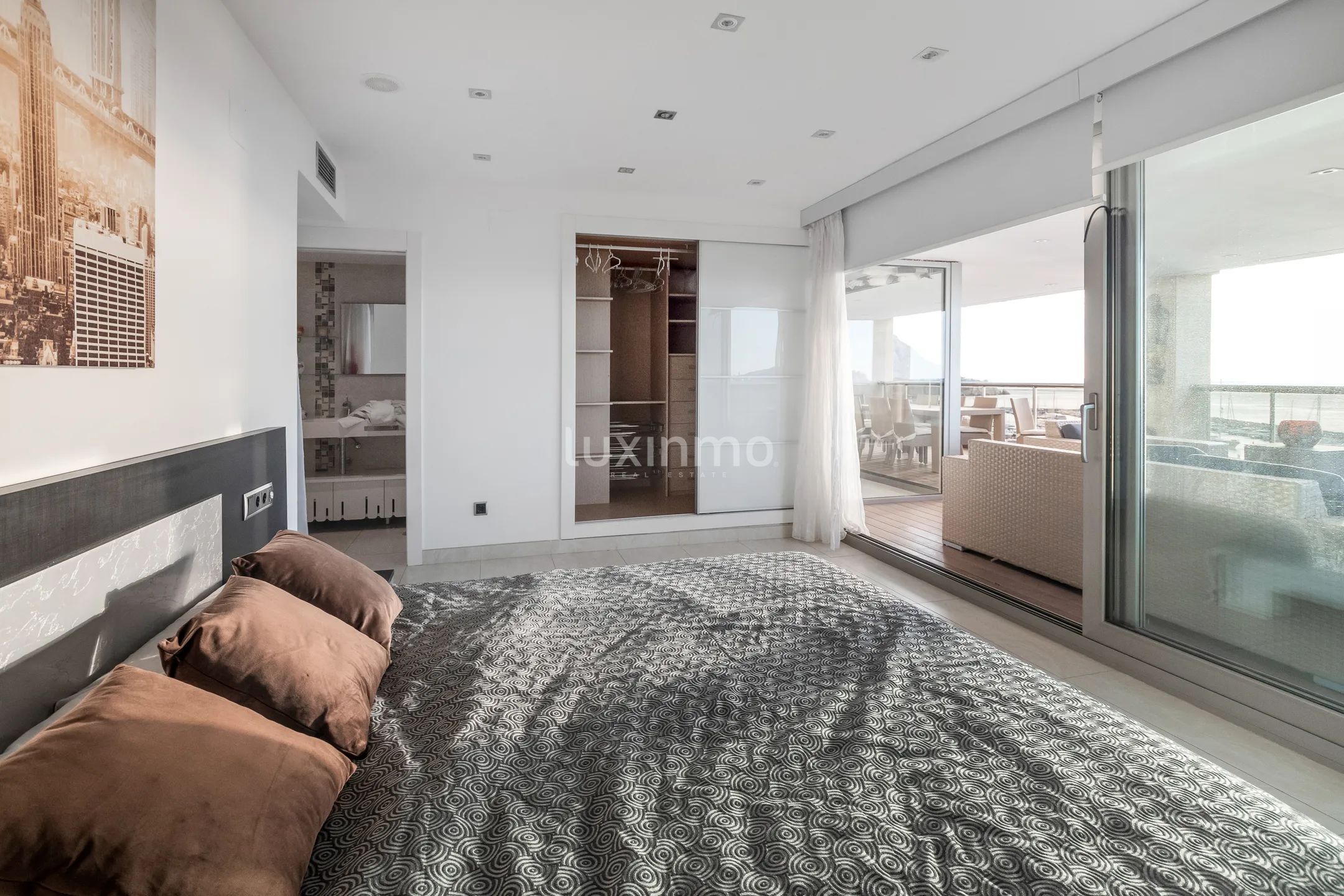 Espectacular apartamento de lujo en Playa Mascarat — photo 11