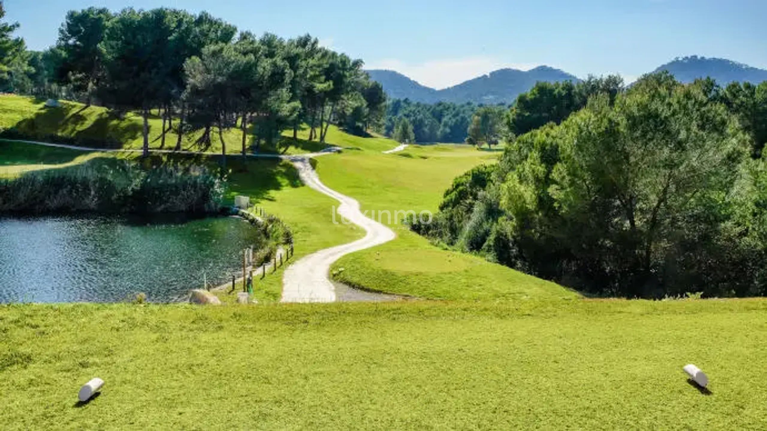 Stunning 5-Bedroom Modern Mediterranean Villa in Roca Llisa near the Golf Course — photo 66