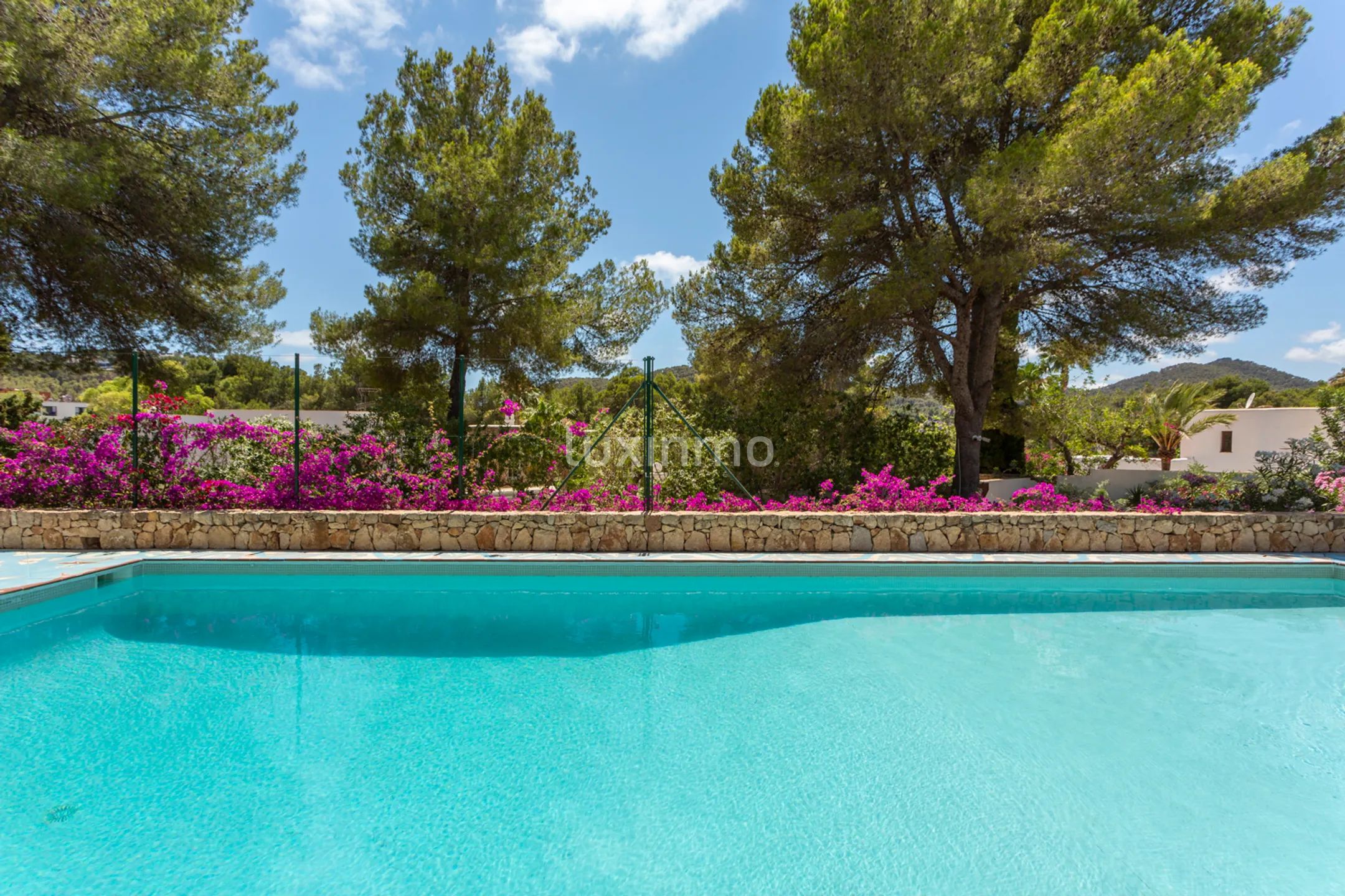 Stunning 5-Bedroom Modern Mediterranean Villa in Roca Llisa near the Golf Course — photo 5