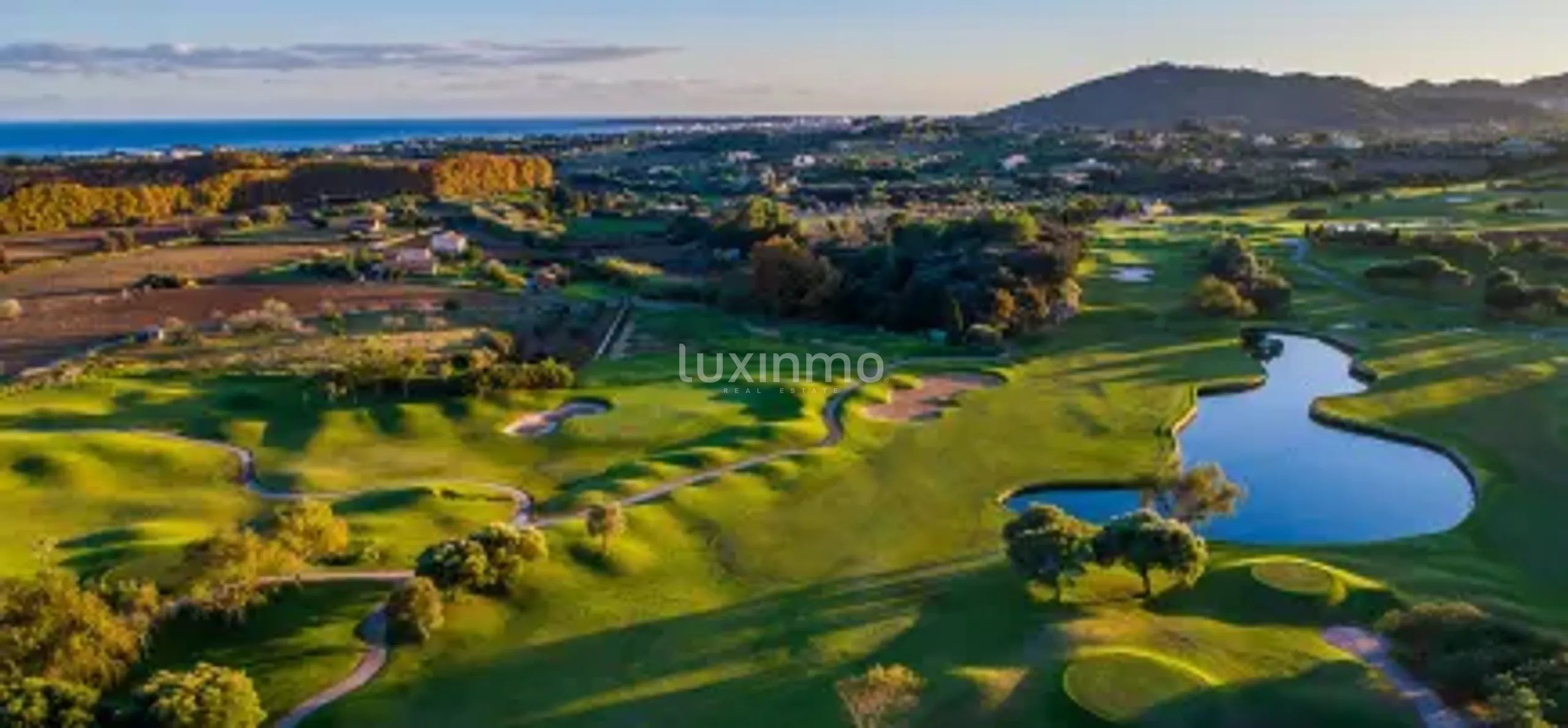 Stunning 5-Bedroom Modern Mediterranean Villa in Roca Llisa near the Golf Course — photo 68