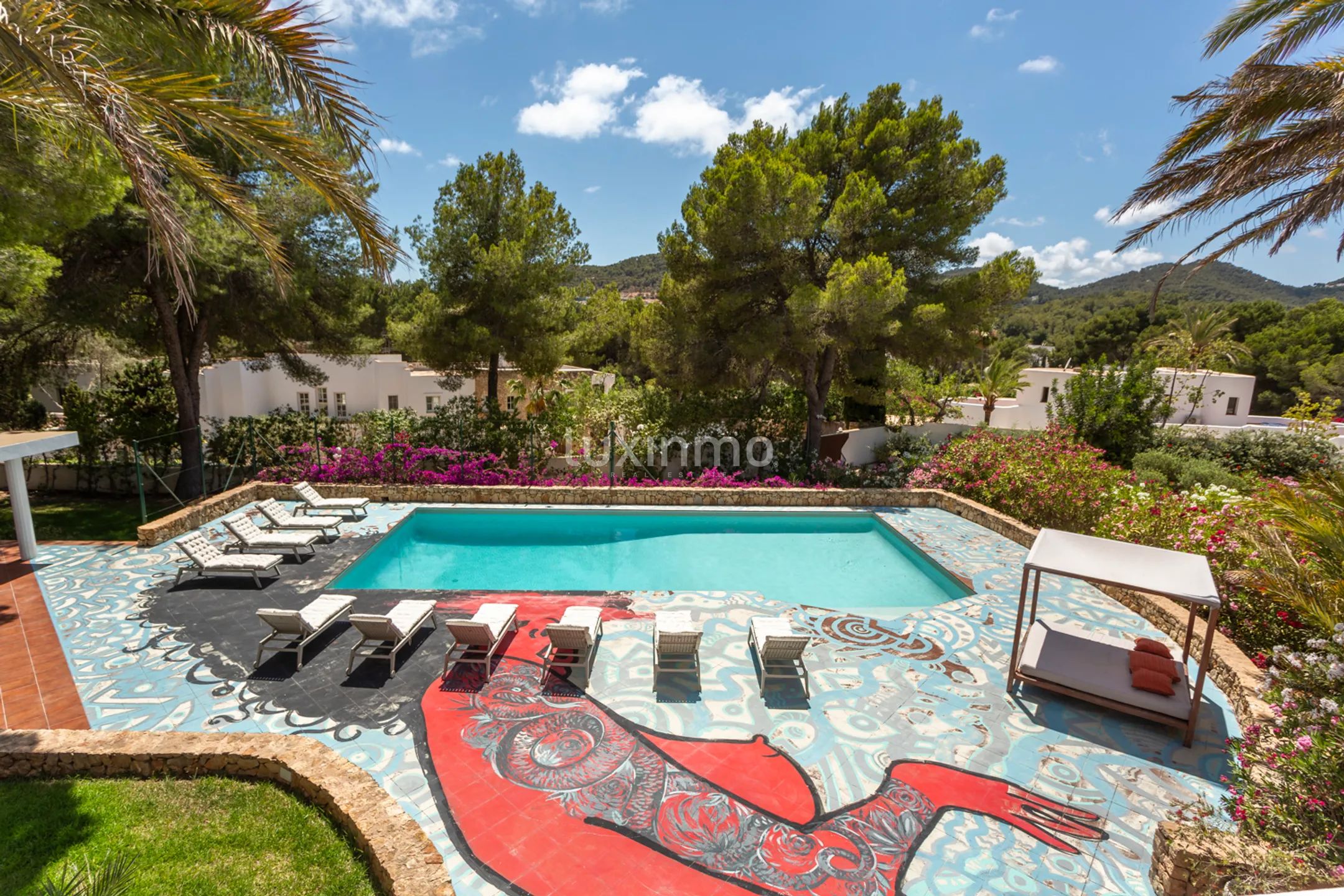 Stunning 5-Bedroom Modern Mediterranean Villa in Roca Llisa near the Golf Course — photo 3