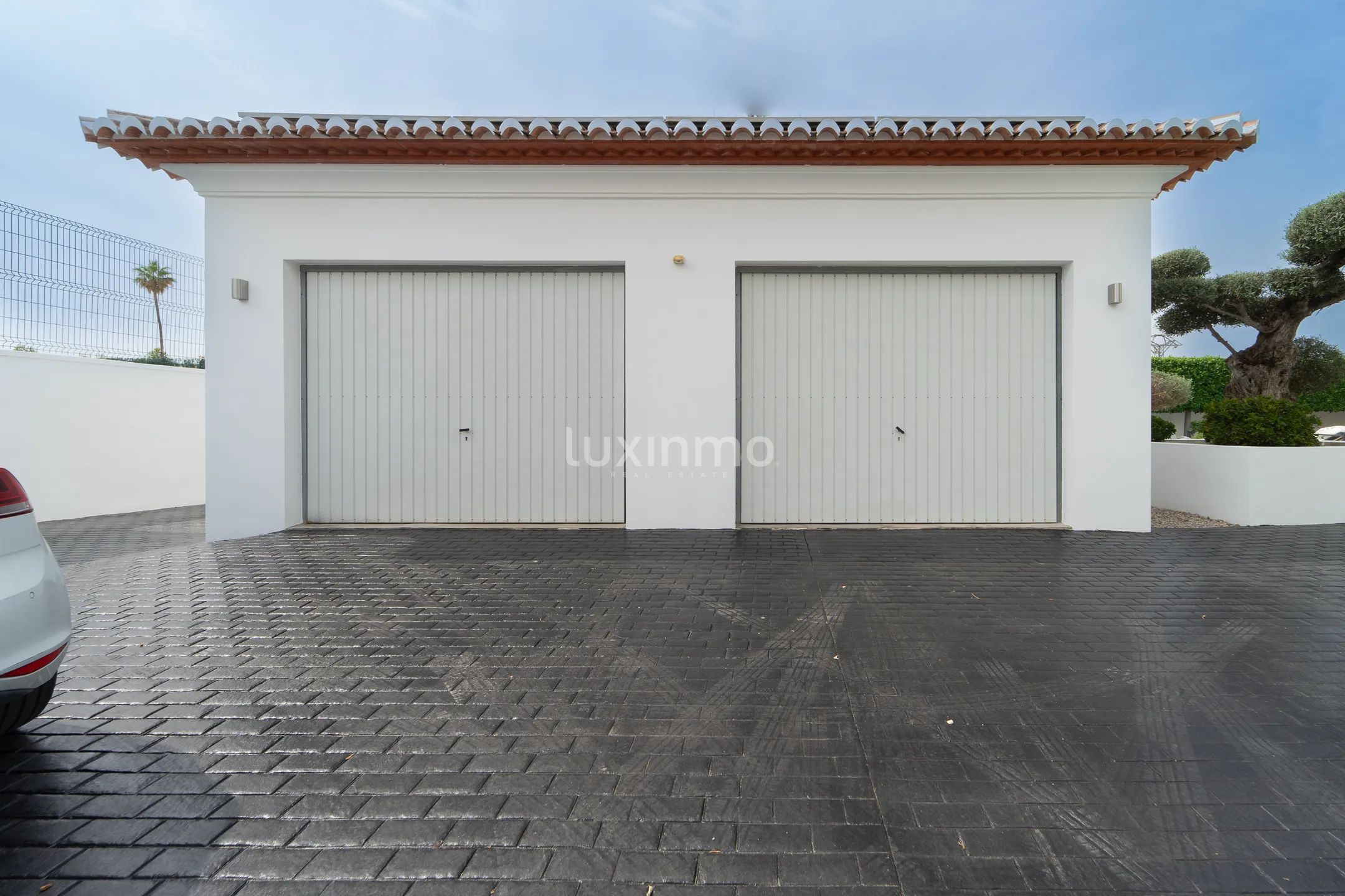 GEMÜTLICHE LUXUSVILLA IN DER NÄHE DES MEERES MORAIRA — photo 40