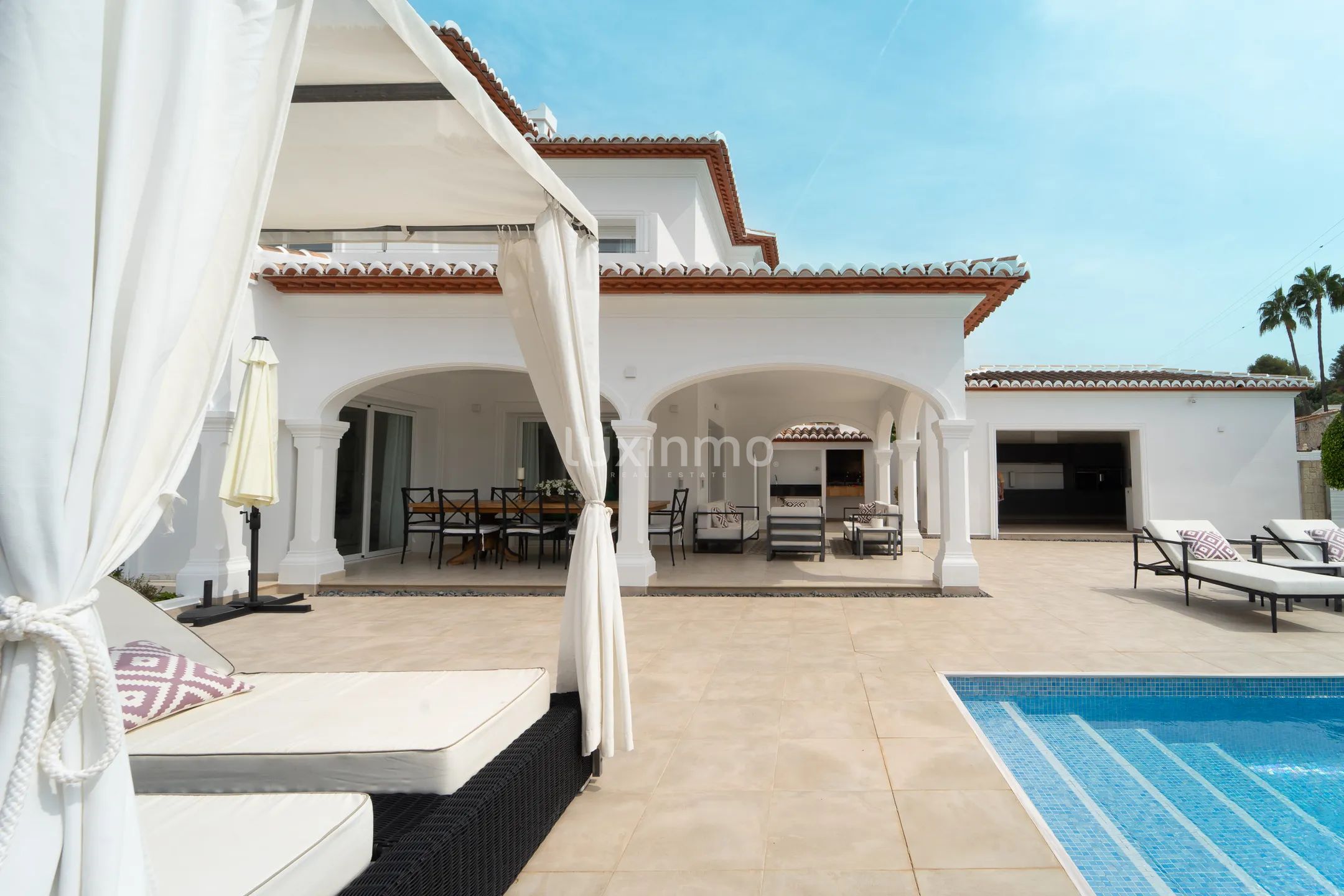 GEMÜTLICHE LUXUSVILLA IN DER NÄHE DES MEERES MORAIRA — photo 32