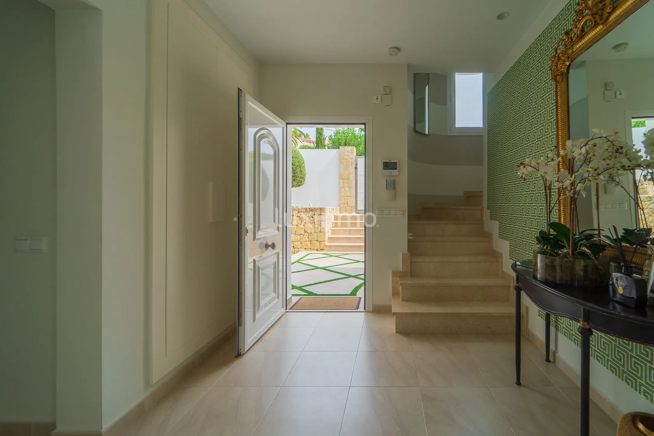 GEMÜTLICHE LUXUSVILLA IN DER NÄHE DES MEERES MORAIRA — photo 36