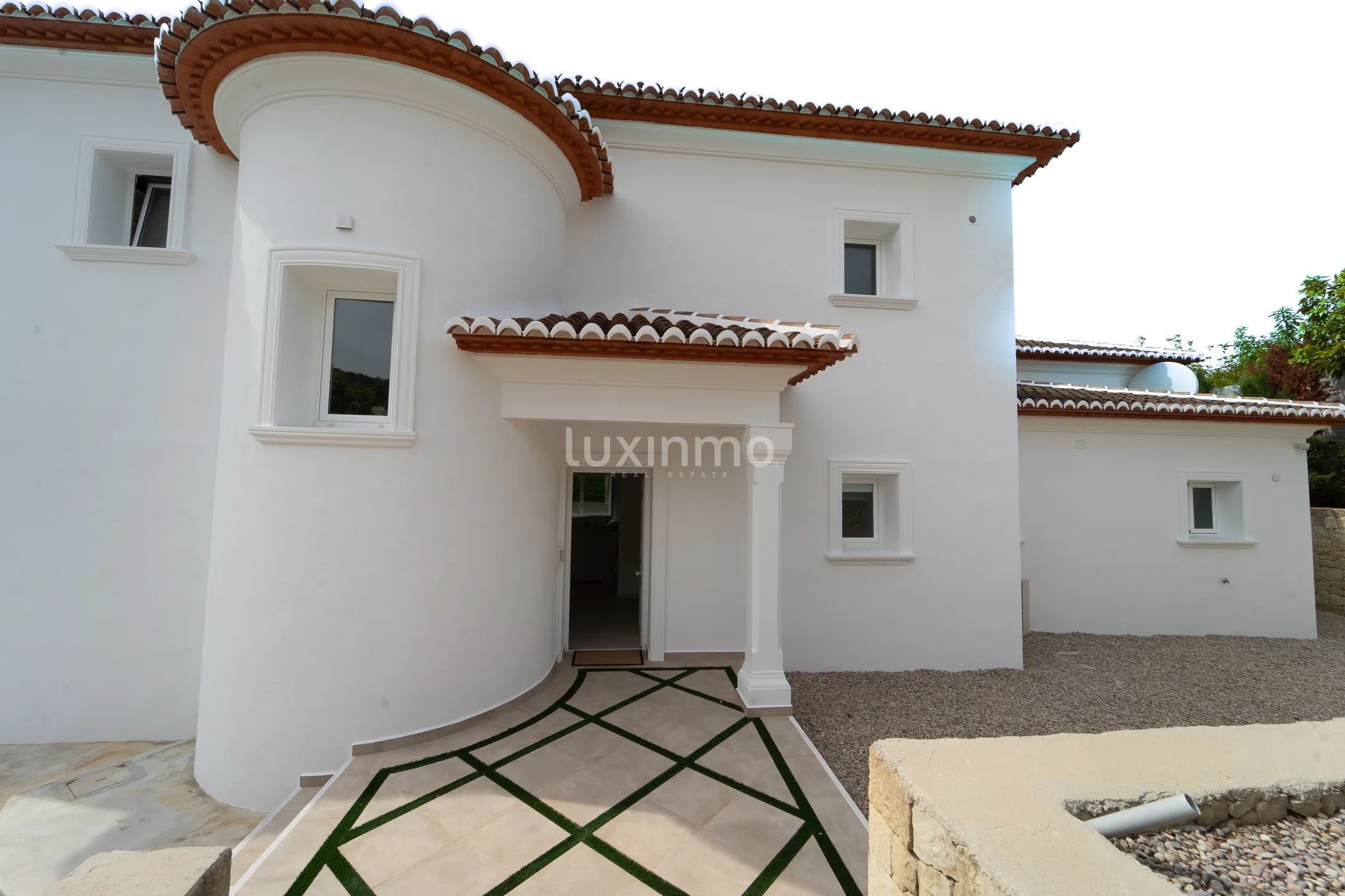 GEMÜTLICHE LUXUSVILLA IN DER NÄHE DES MEERES MORAIRA — photo 39