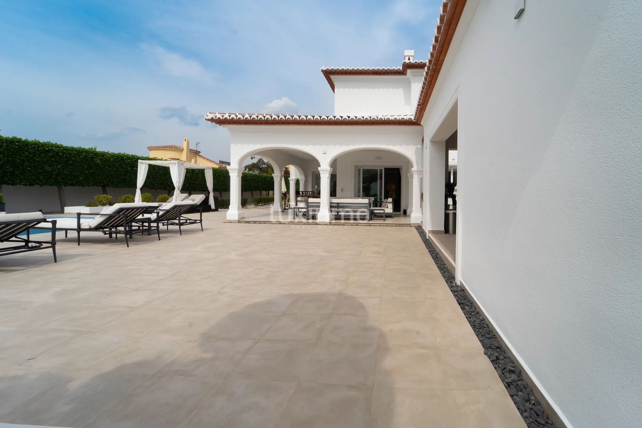 GEMÜTLICHE LUXUSVILLA IN DER NÄHE DES MEERES MORAIRA — photo 27