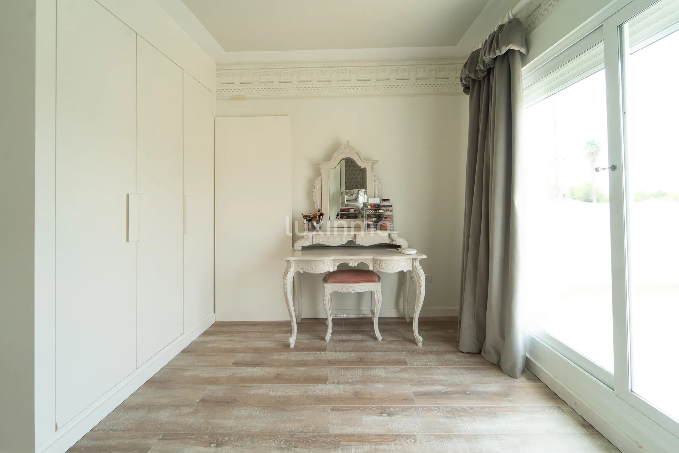 GEMÜTLICHE LUXUSVILLA IN DER NÄHE DES MEERES MORAIRA — photo 21