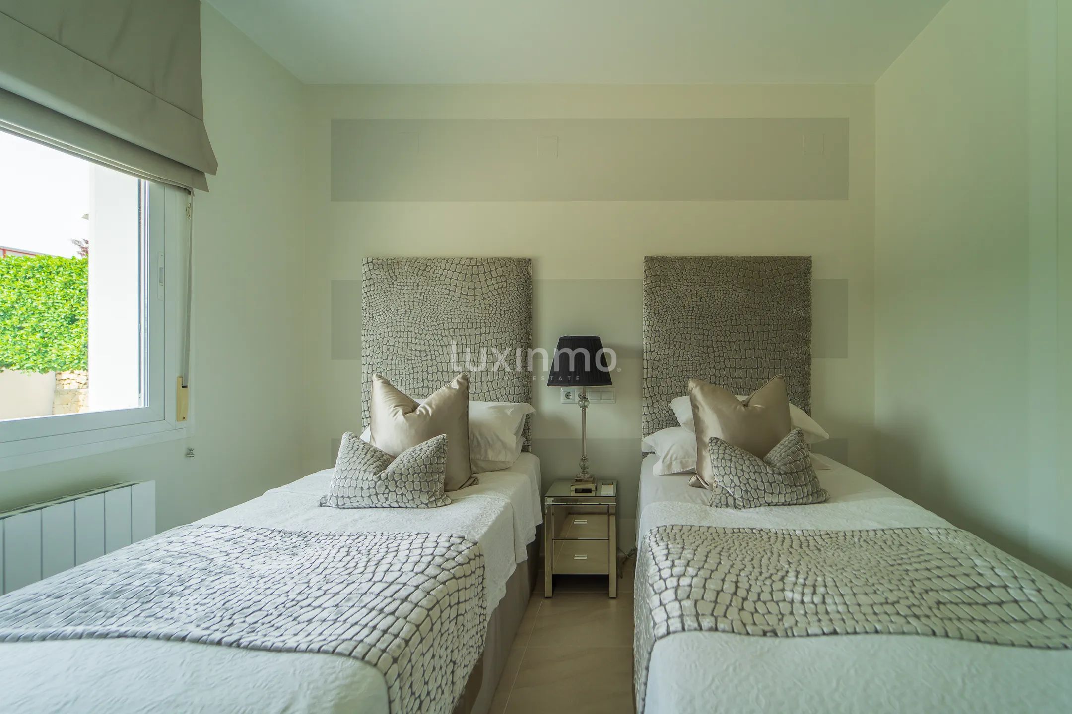 GEMÜTLICHE LUXUSVILLA IN DER NÄHE DES MEERES MORAIRA — photo 13