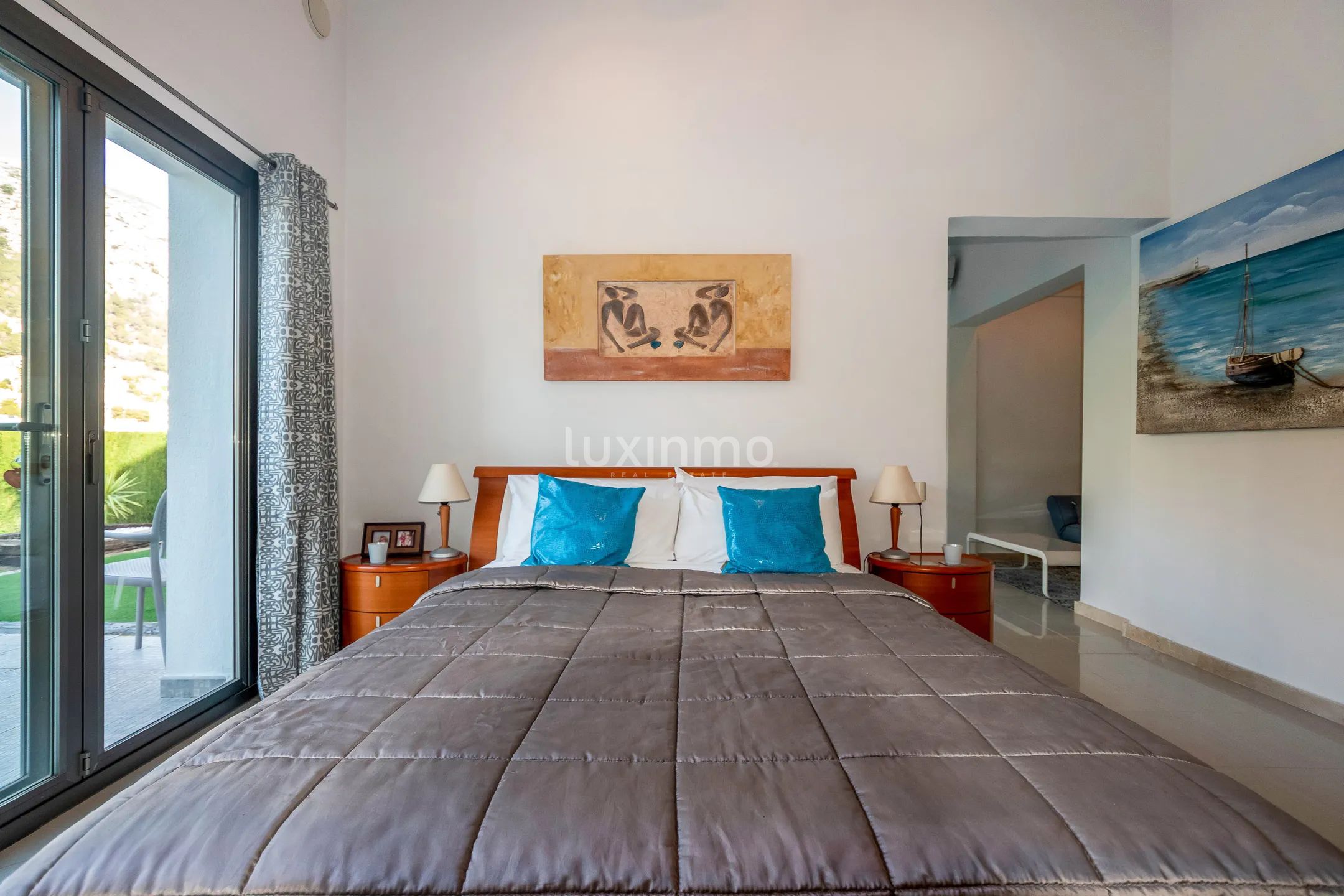 Beautiful villa with swimming pool for sale in Altea — photo 10