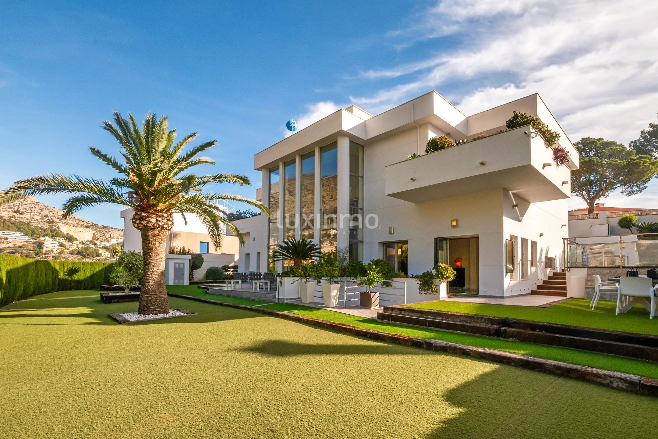 Schöne Villa mit Schwimmbad zu verkaufen in Altea