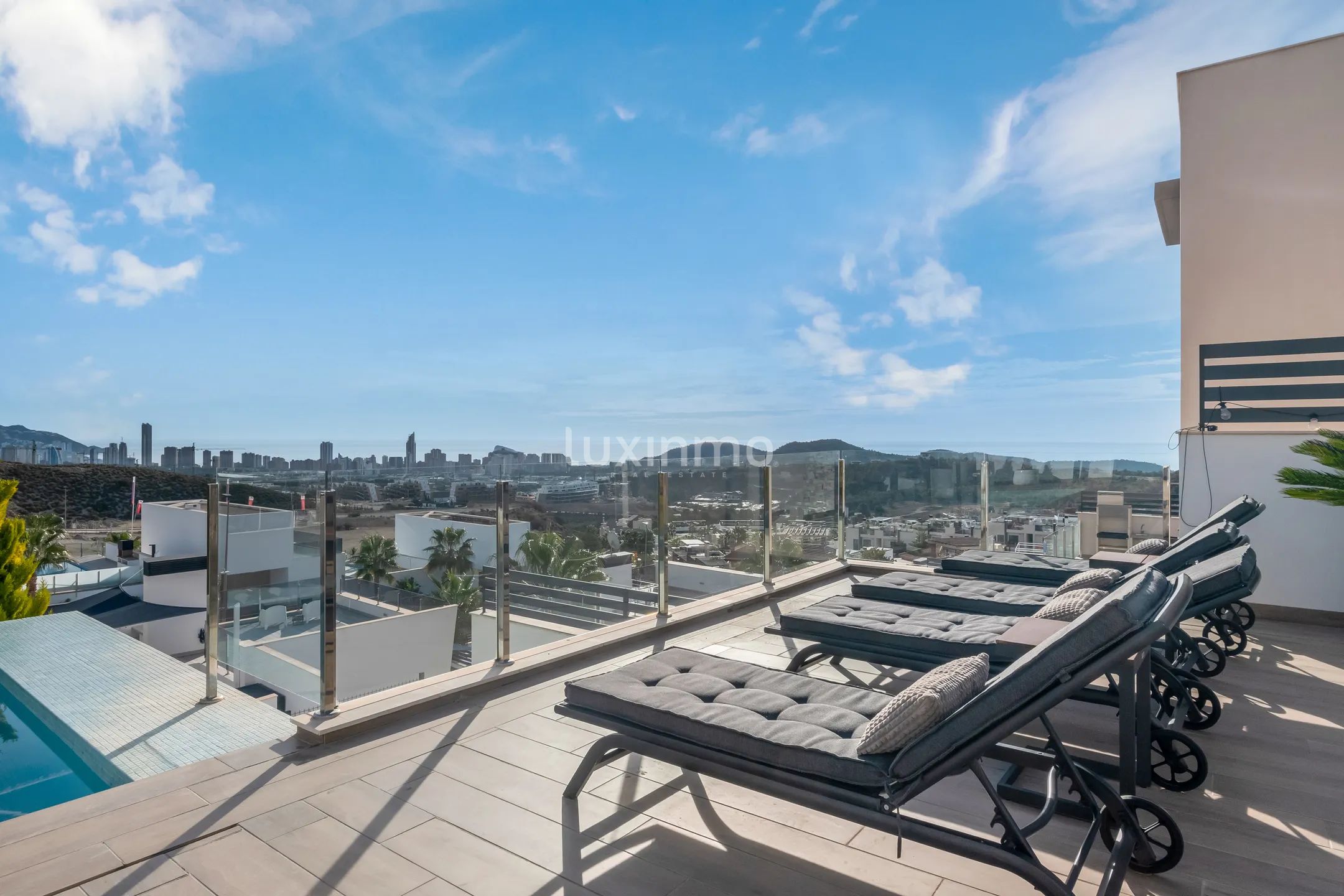 Lujosa Casa Independiente con Vistas al Mar en Balcón de Finestrat-Terra Marina — photo 4