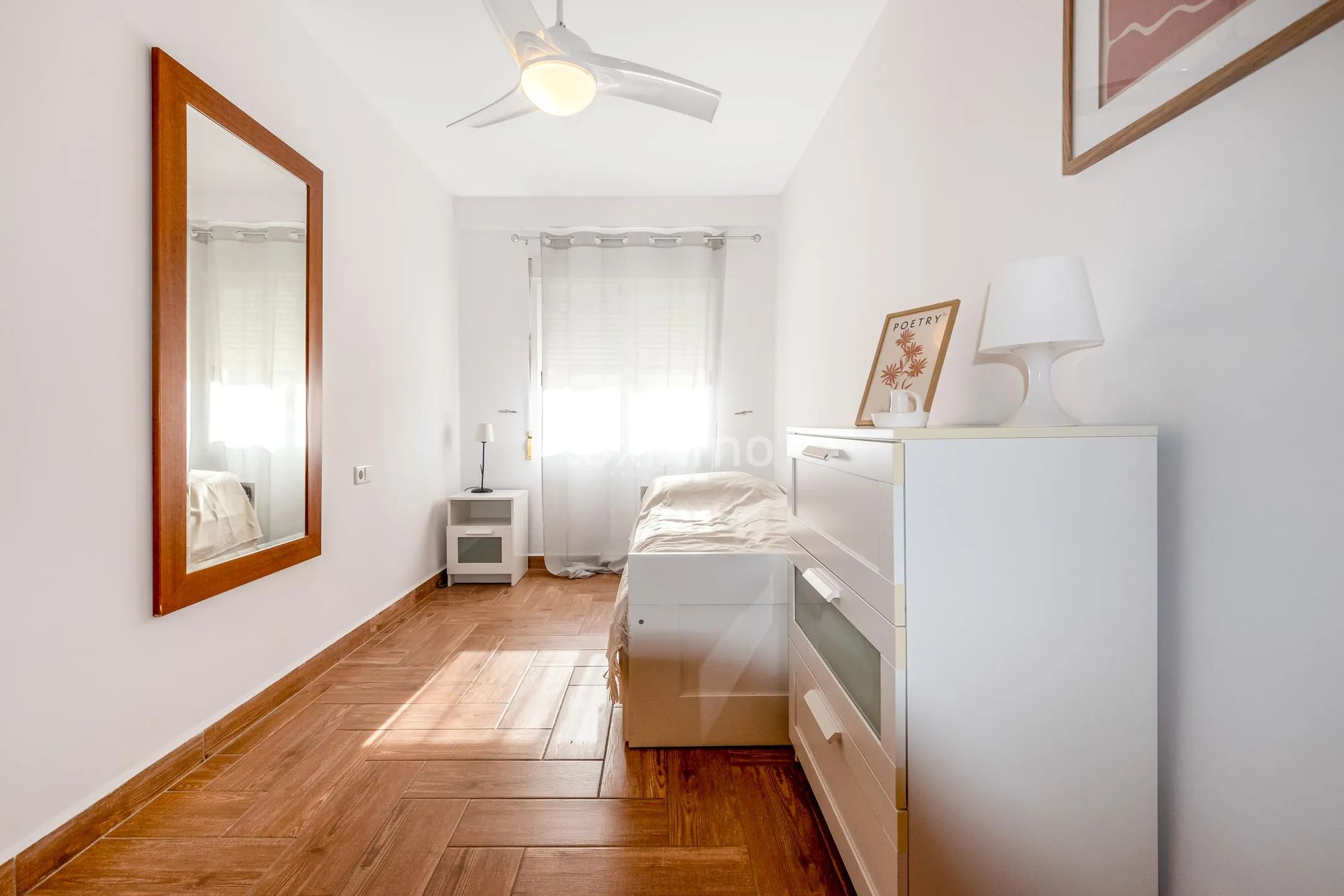 Cozy apartment for rent first line on the beach in Albir — photo 10