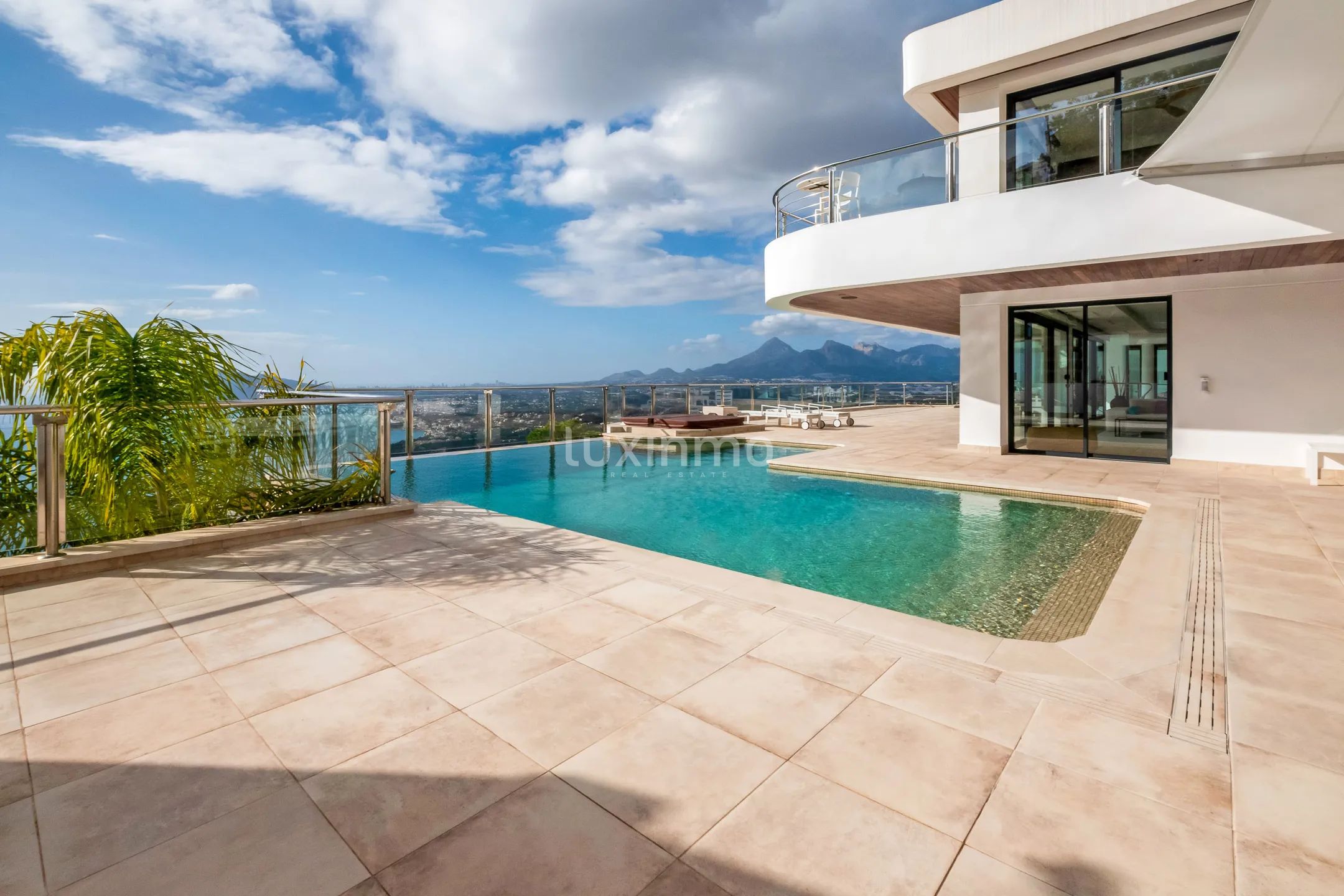 Unique villa with spectacular sea views for sale in Altea — photo 51
