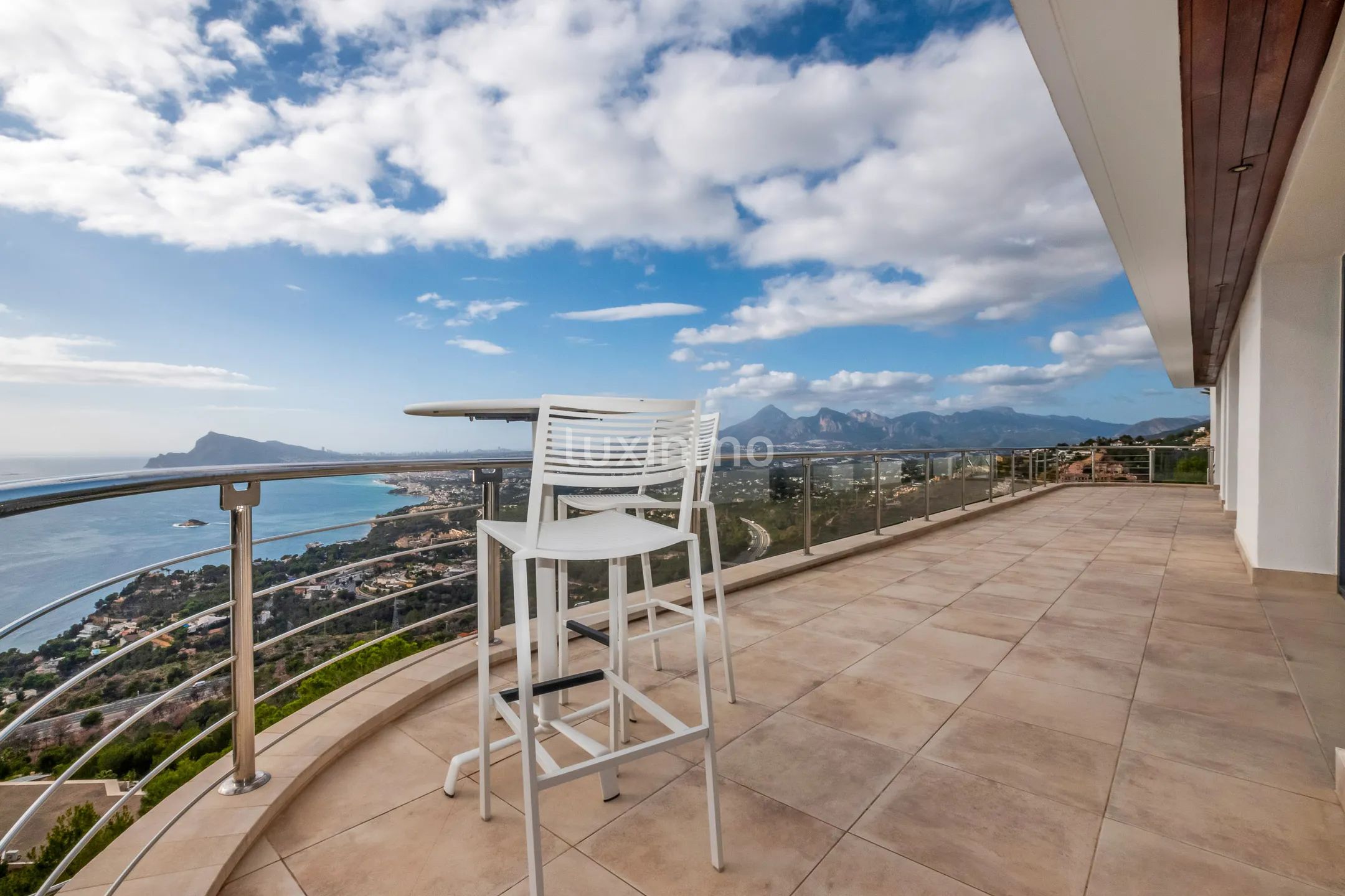 Unique villa with spectacular sea views for sale in Altea — photo 25