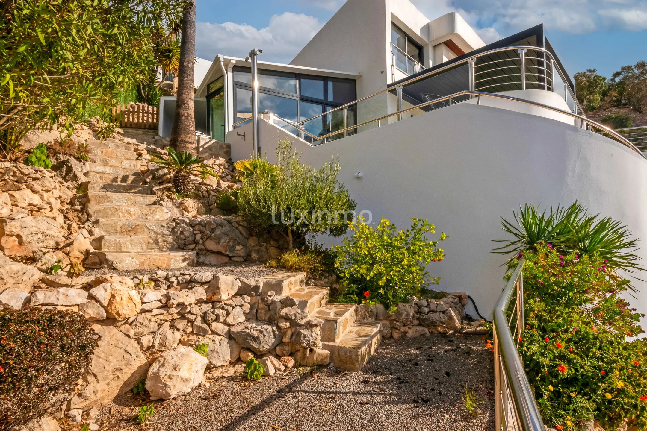 Unique villa with spectacular sea views for sale in Altea — photo 49