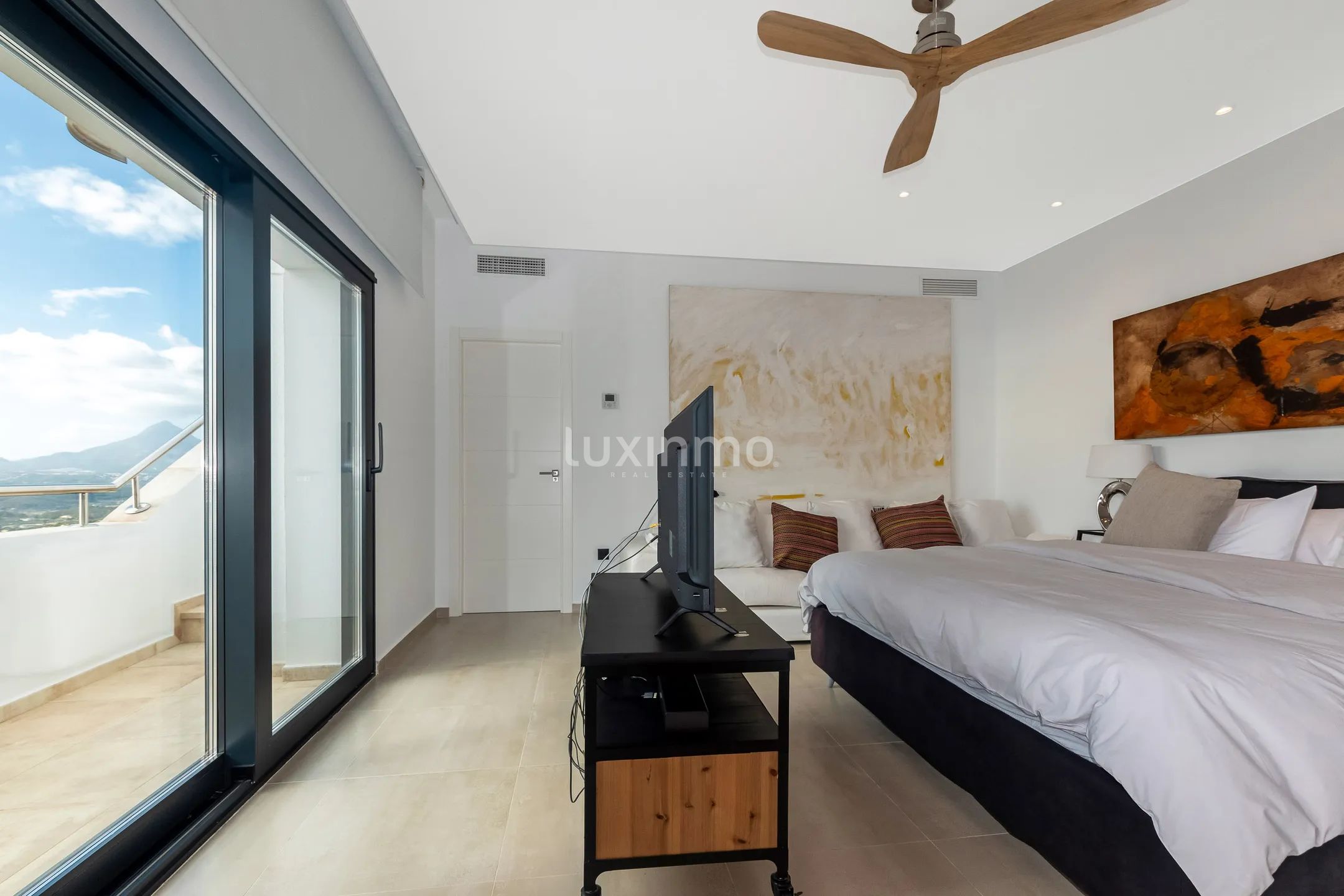 Villa unique avec vue spectaculaire sur la mer à vendre à Altea — photo 40