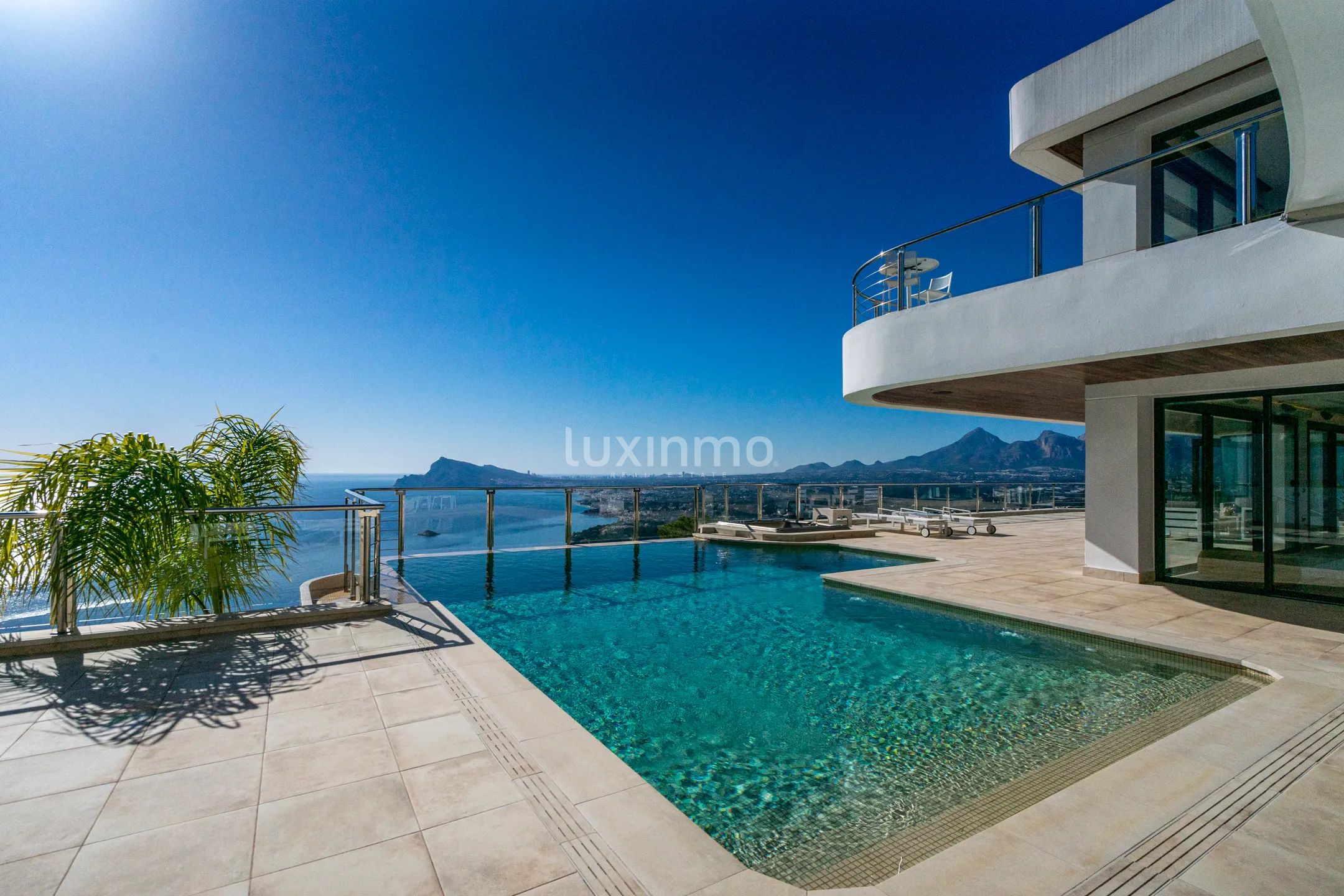 Unique villa with spectacular sea views for sale in Altea — photo 54