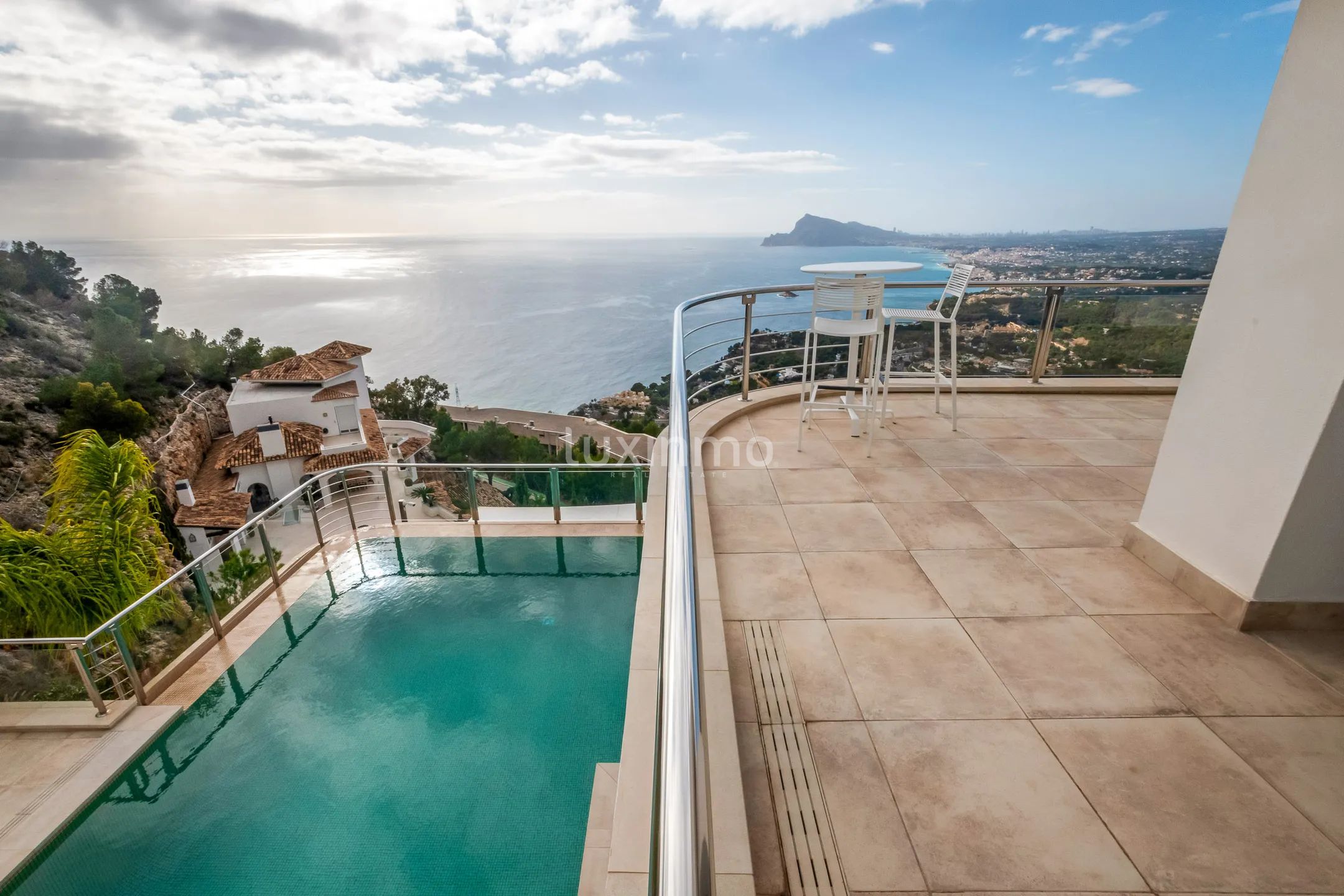 Unique villa with spectacular sea views for sale in Altea — photo 27