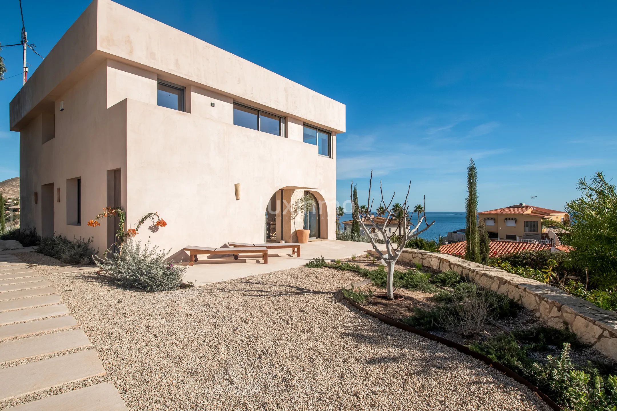 Впечатляющая дизайнерская вилла в Кала Ковета Фума в Эль Кампельо — photo 20