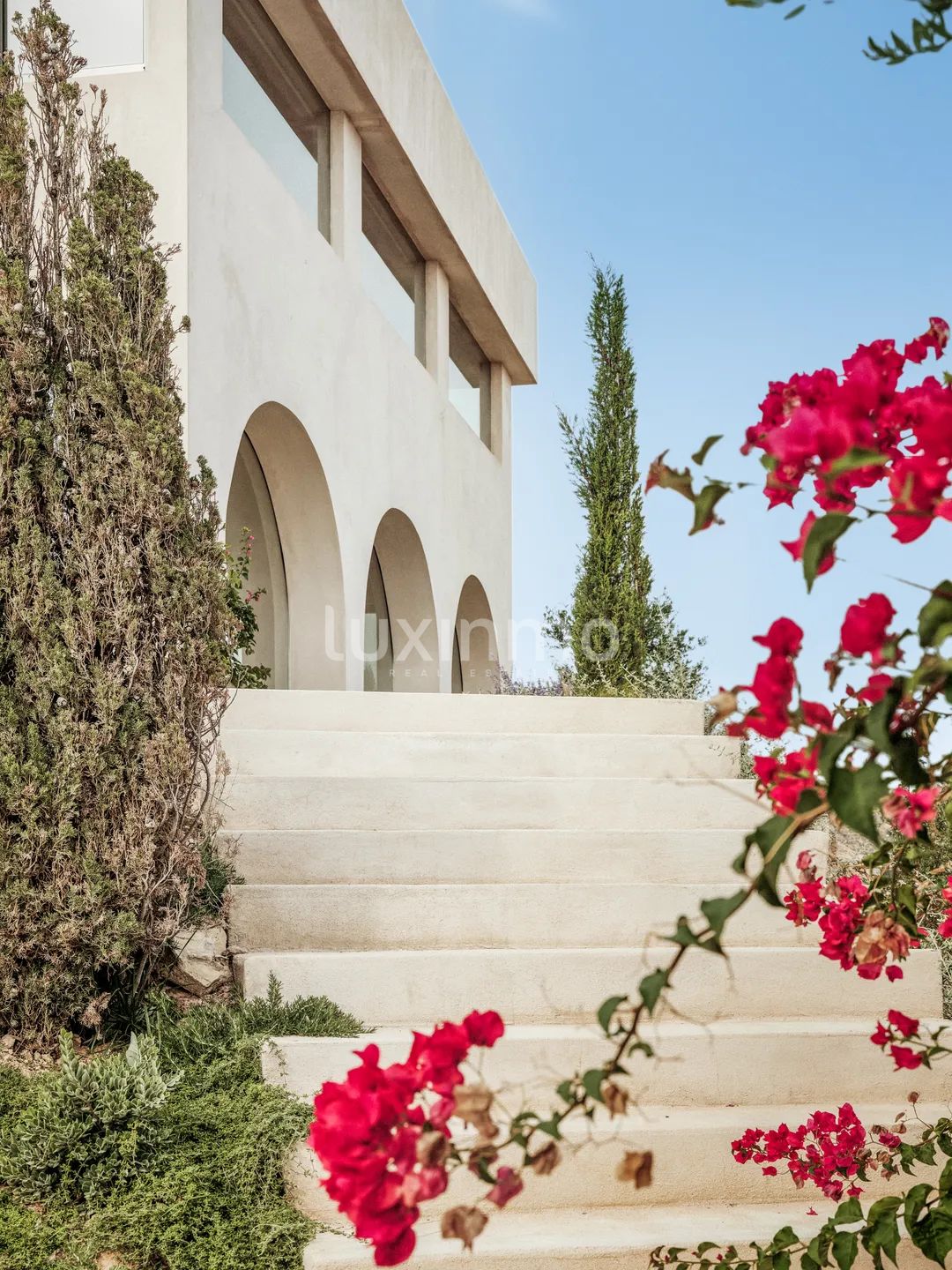 Впечатляющая дизайнерская вилла в Кала Ковета Фума в Эль Кампельо — photo 17