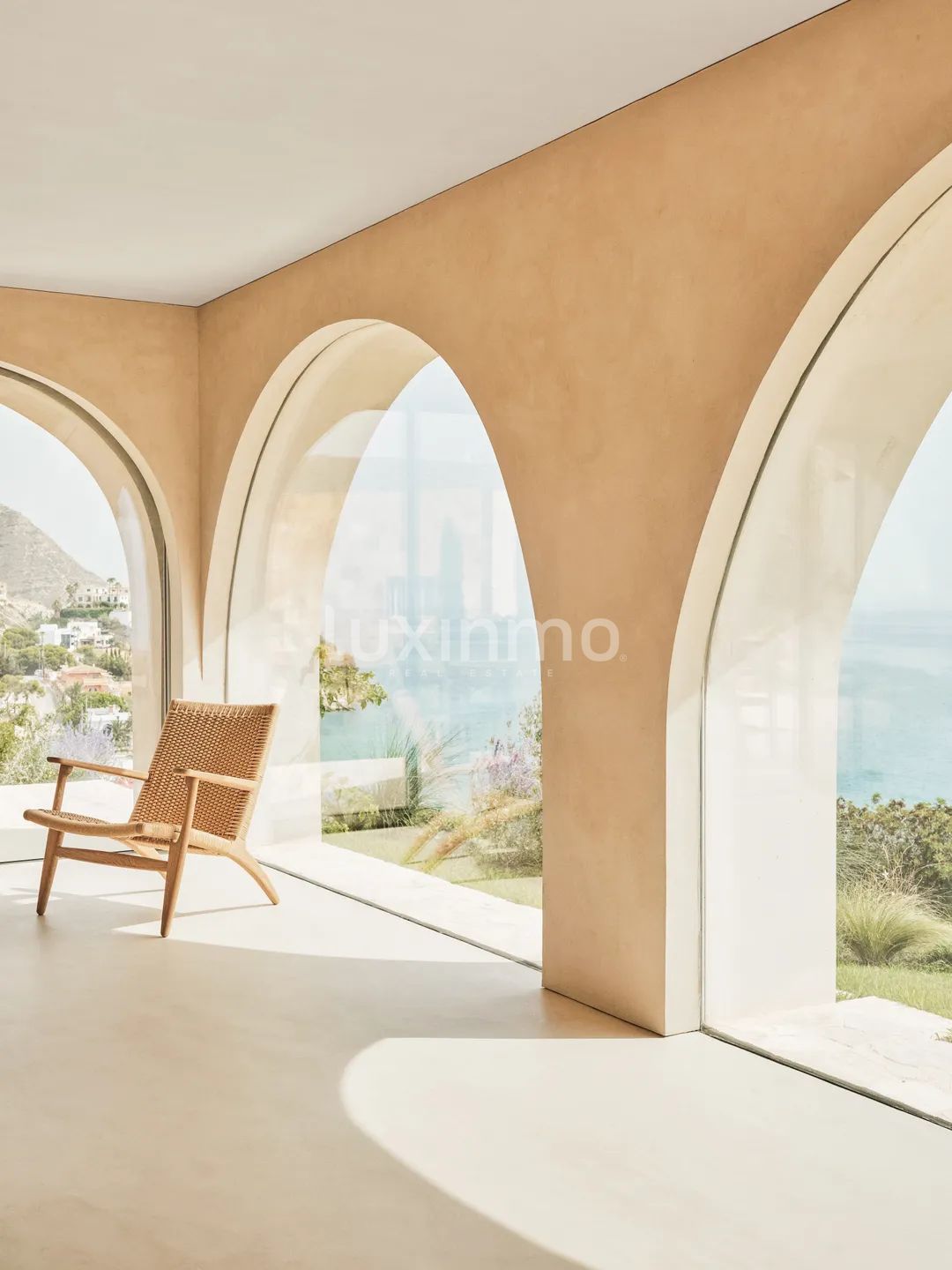 Впечатляющая дизайнерская вилла в Кала Ковета Фума в Эль Кампельо — photo 24