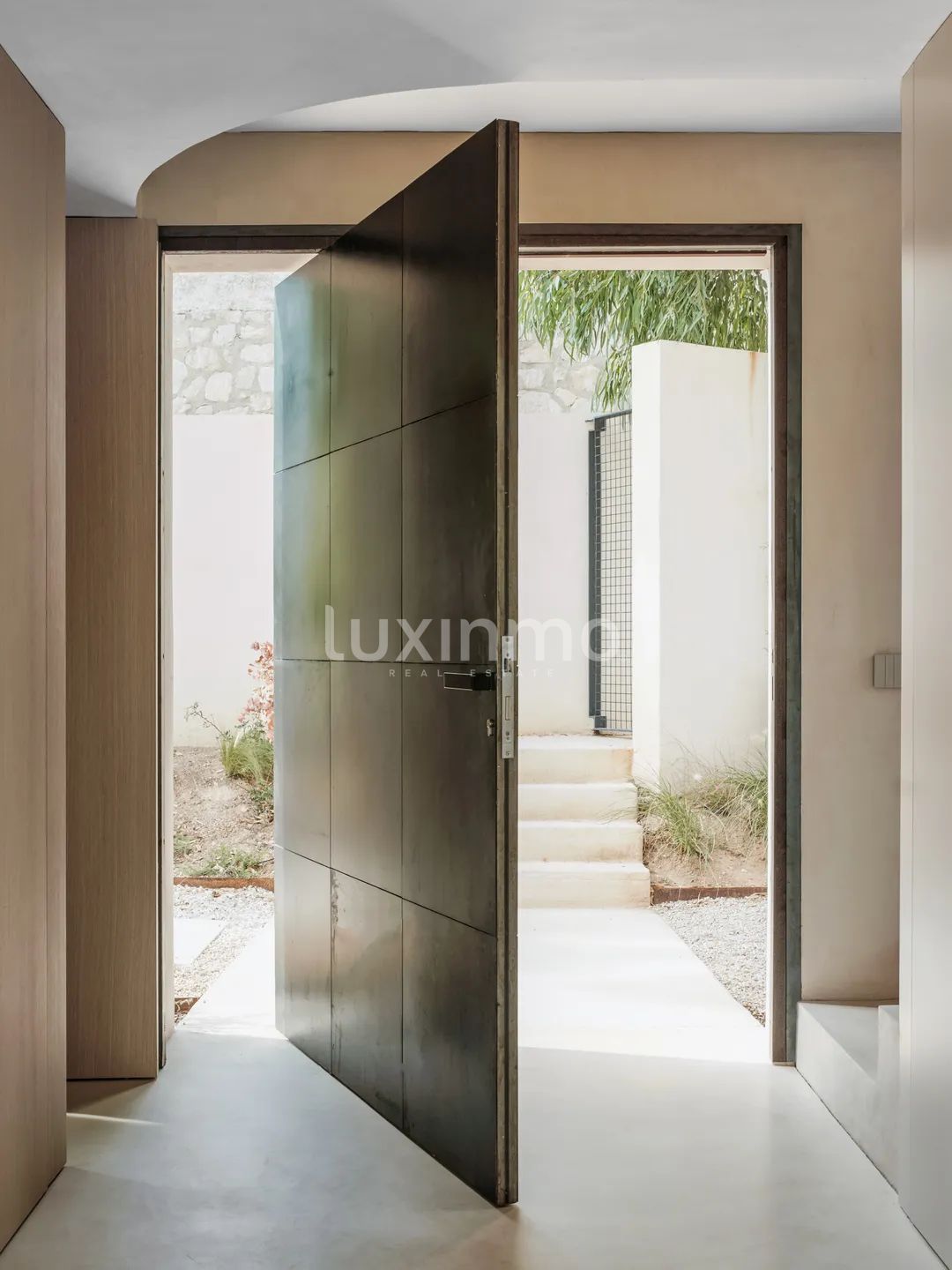 Впечатляющая дизайнерская вилла в Кала Ковета Фума в Эль Кампельо — photo 9