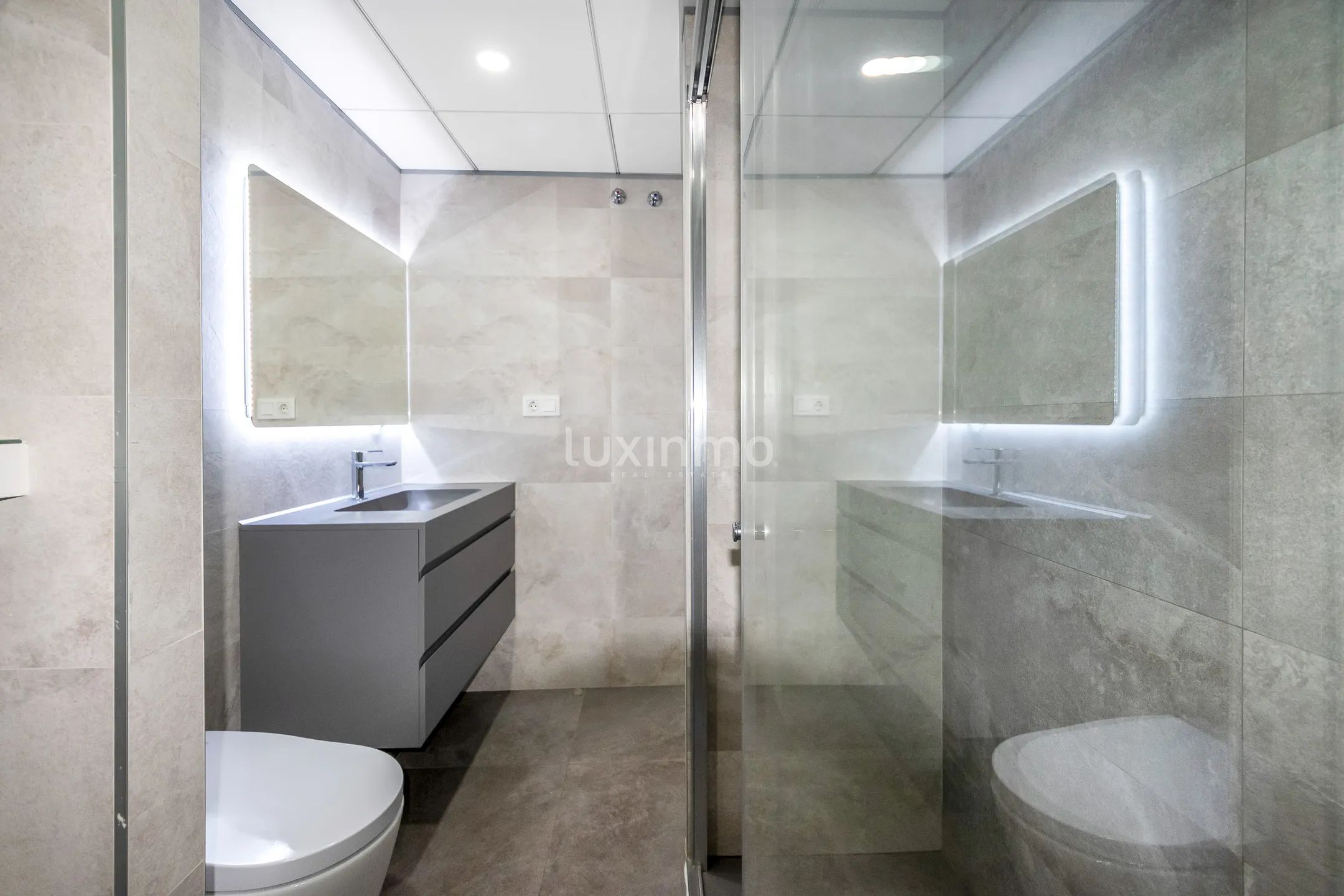 Beautiful penthouse with sea views for rent in Benidorm — photo 16