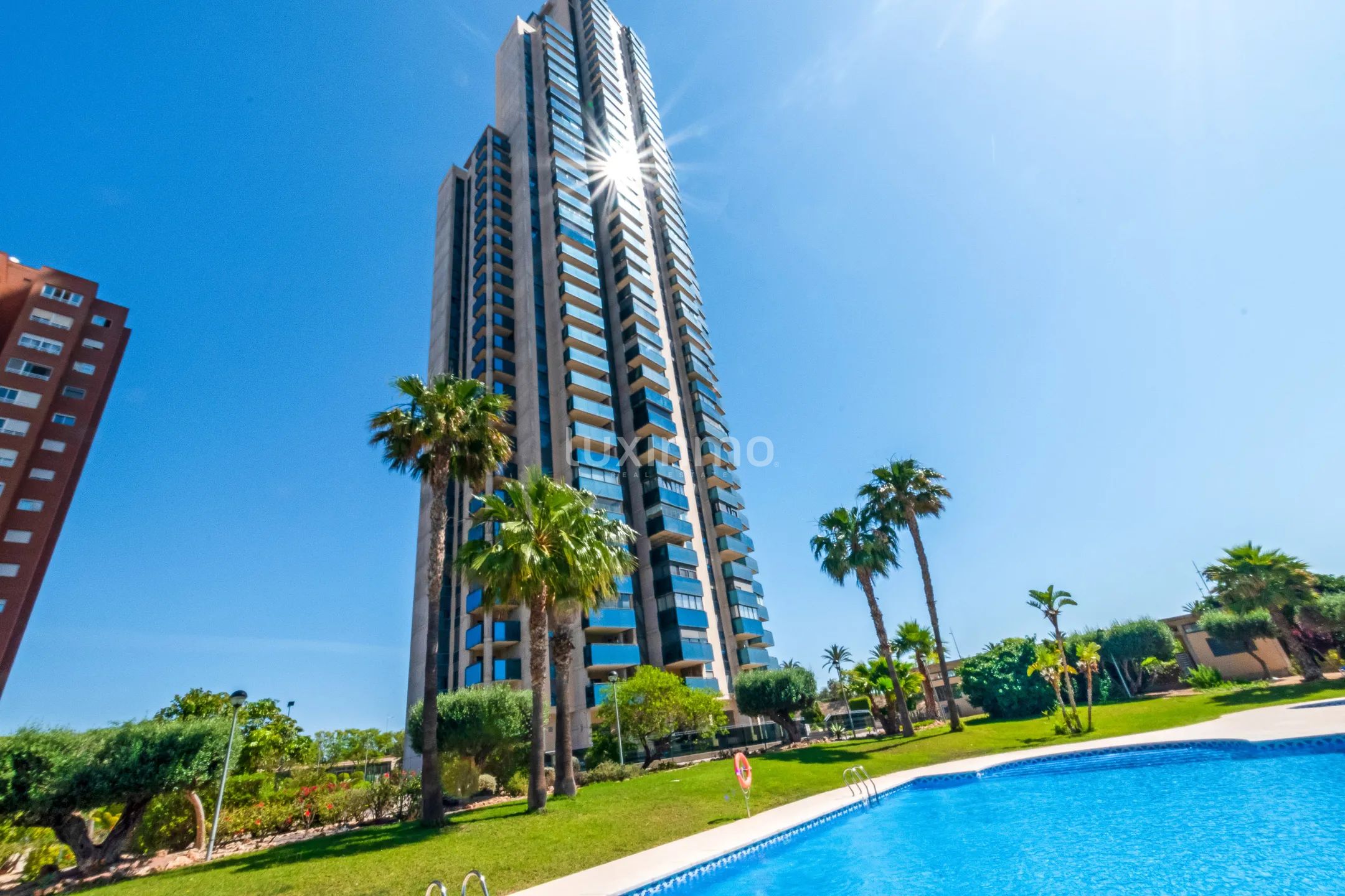 Beautiful penthouse with sea views for rent in Benidorm