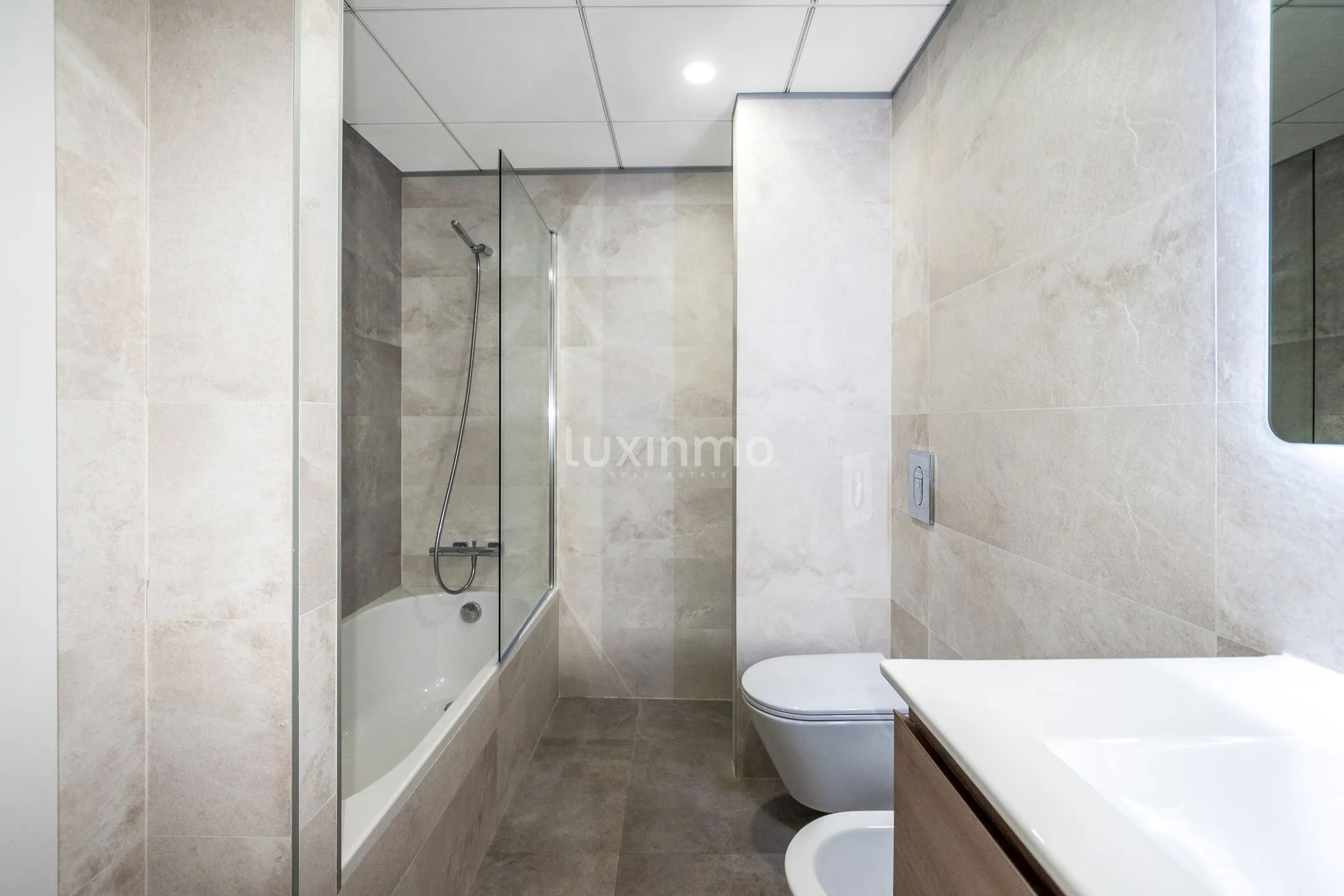 Beautiful penthouse with sea views for rent in Benidorm — photo 11