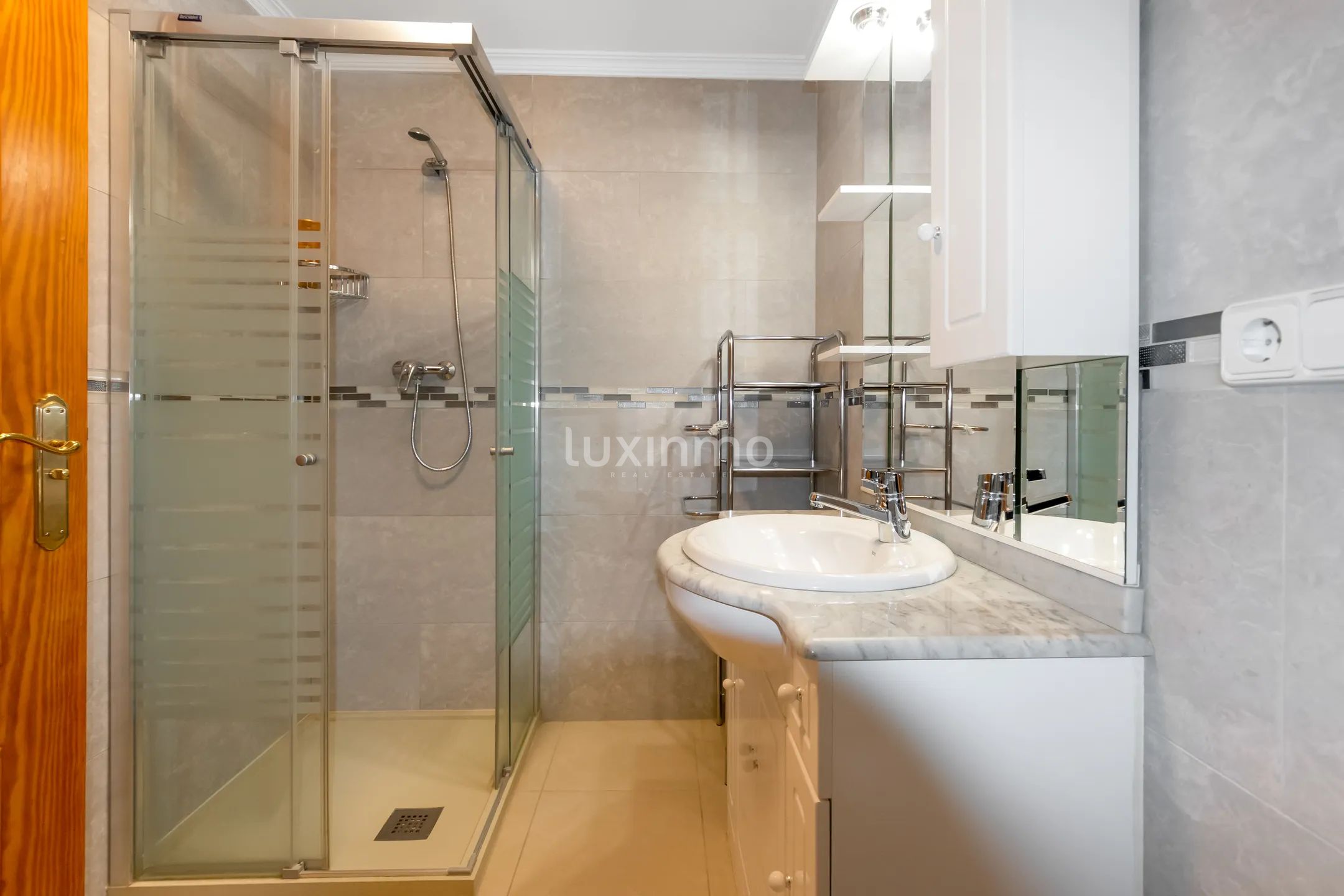 Przytulny apartament na sprzedaż w centrum Albiru — photo 10