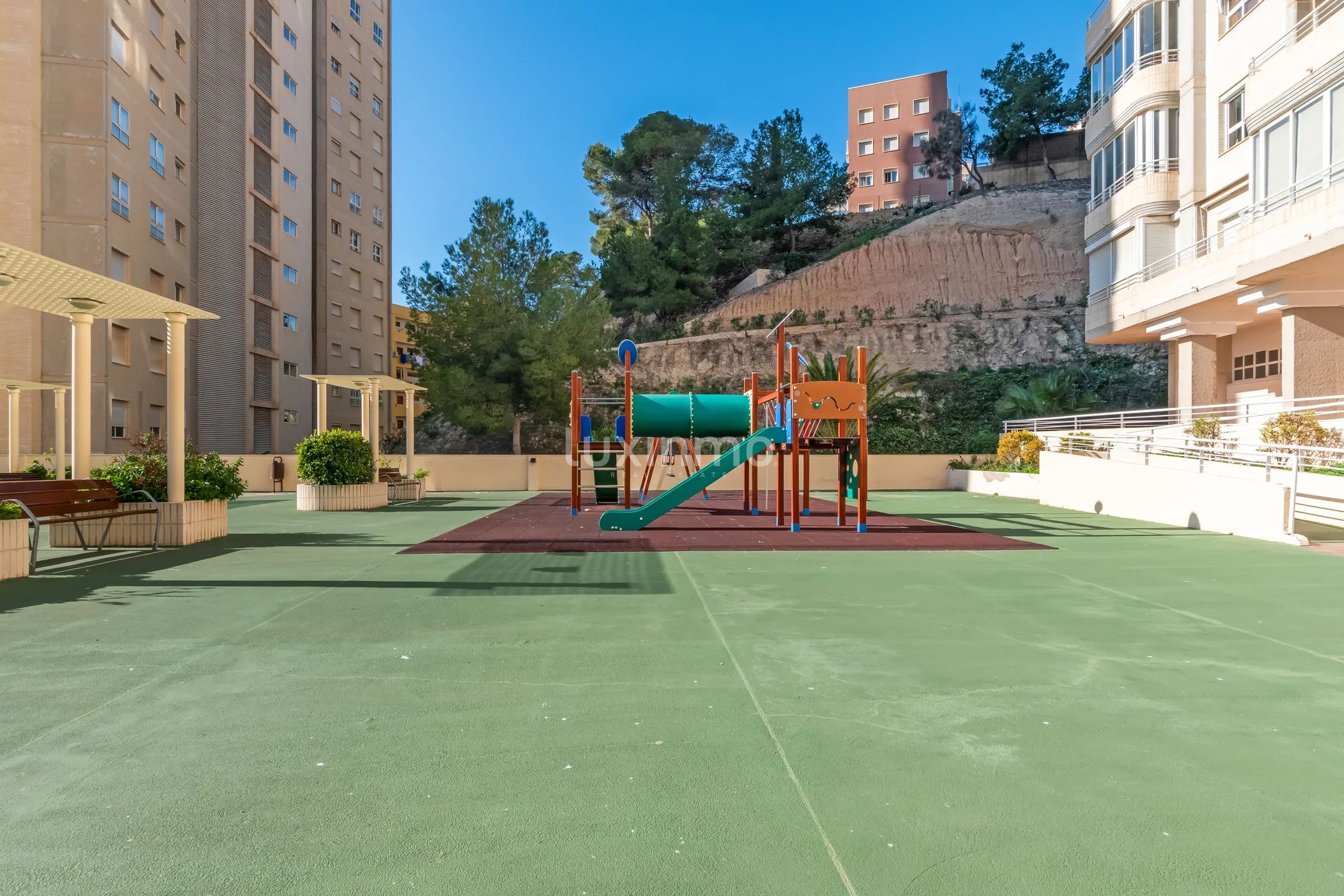 Apartment for sale with sea views in Poniente Beach — photo 24