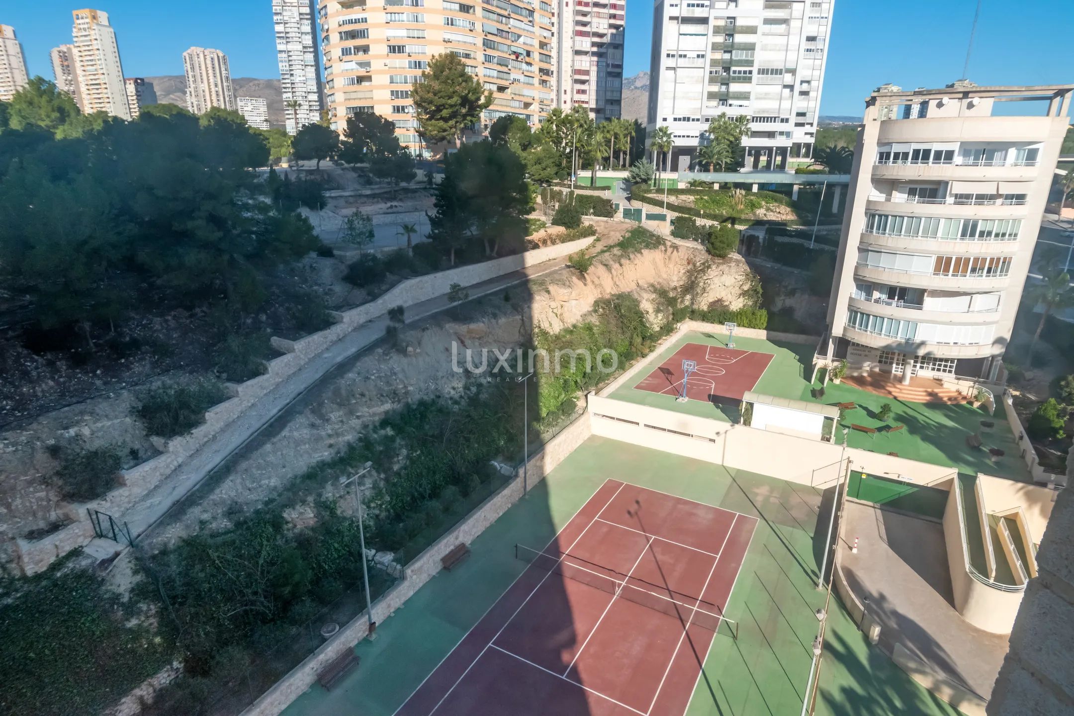 Apartment for sale with sea views in Poniente Beach — photo 23