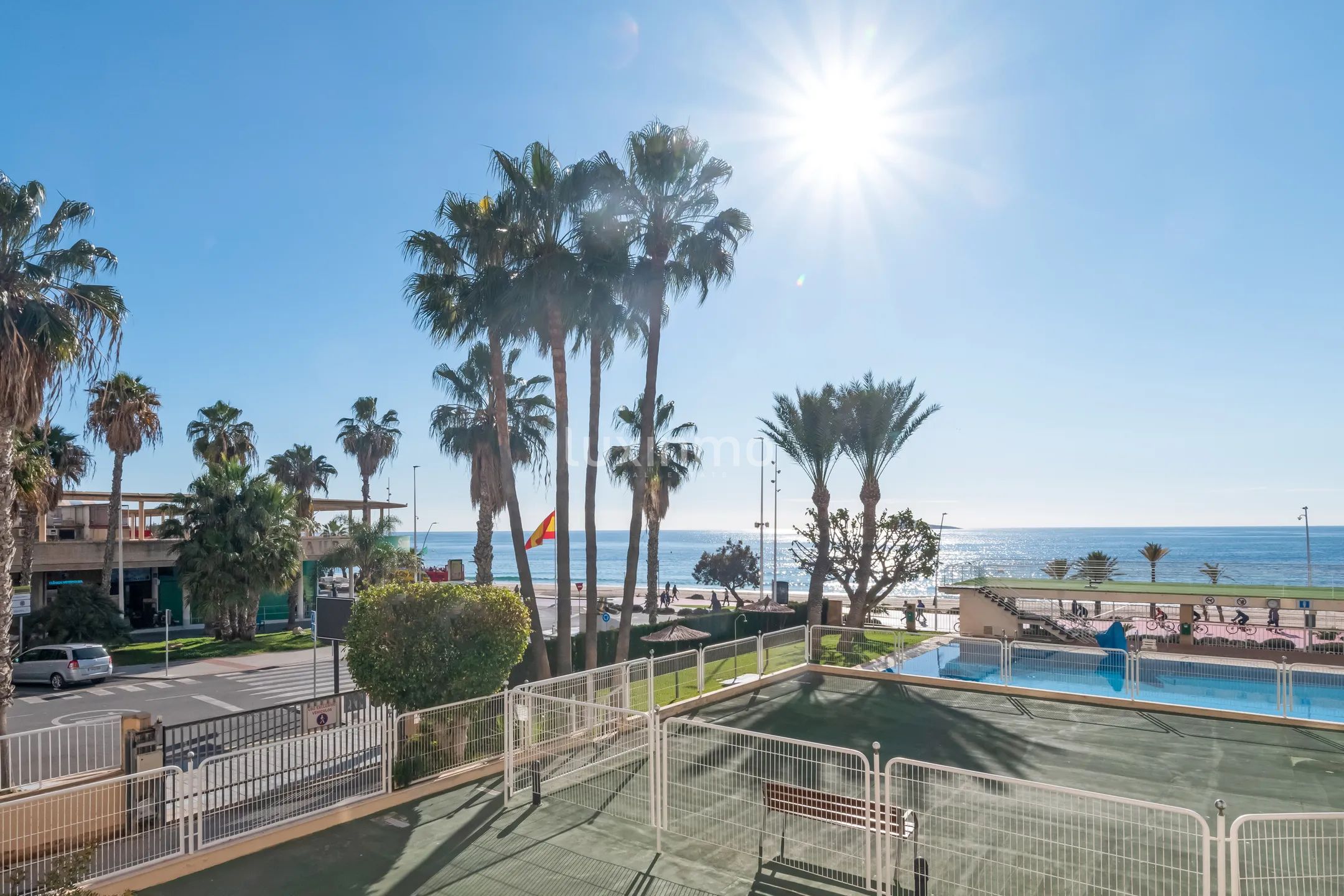 Apartment for sale with sea views in Poniente Beach — photo 22