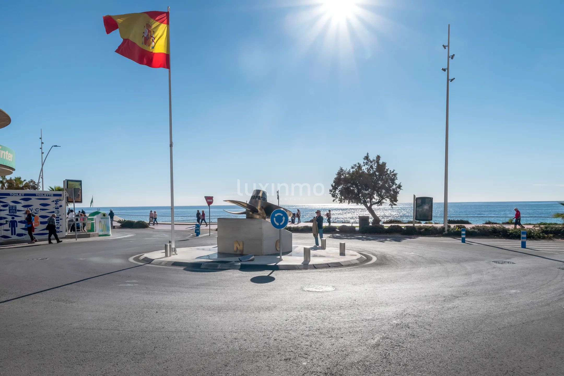 Apartment for sale with sea views in Poniente Beach — photo 21