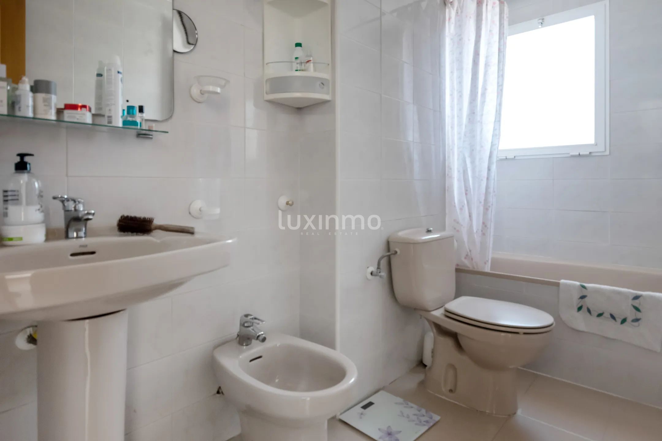 Apartment for sale with sea views in Poniente Beach — photo 14