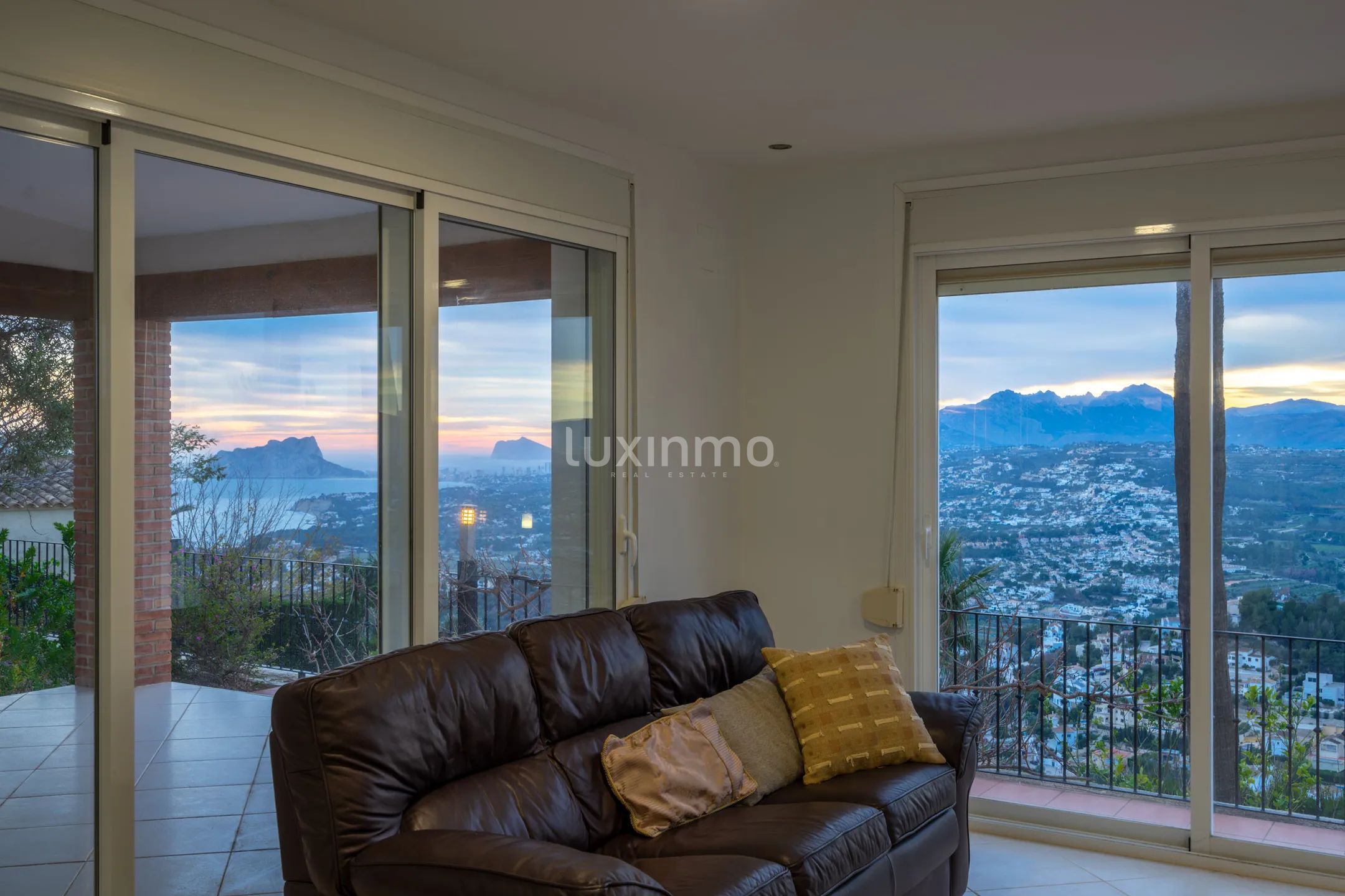 5-Bedroom Detached House with Sea Views in Benitatxell — photo 24