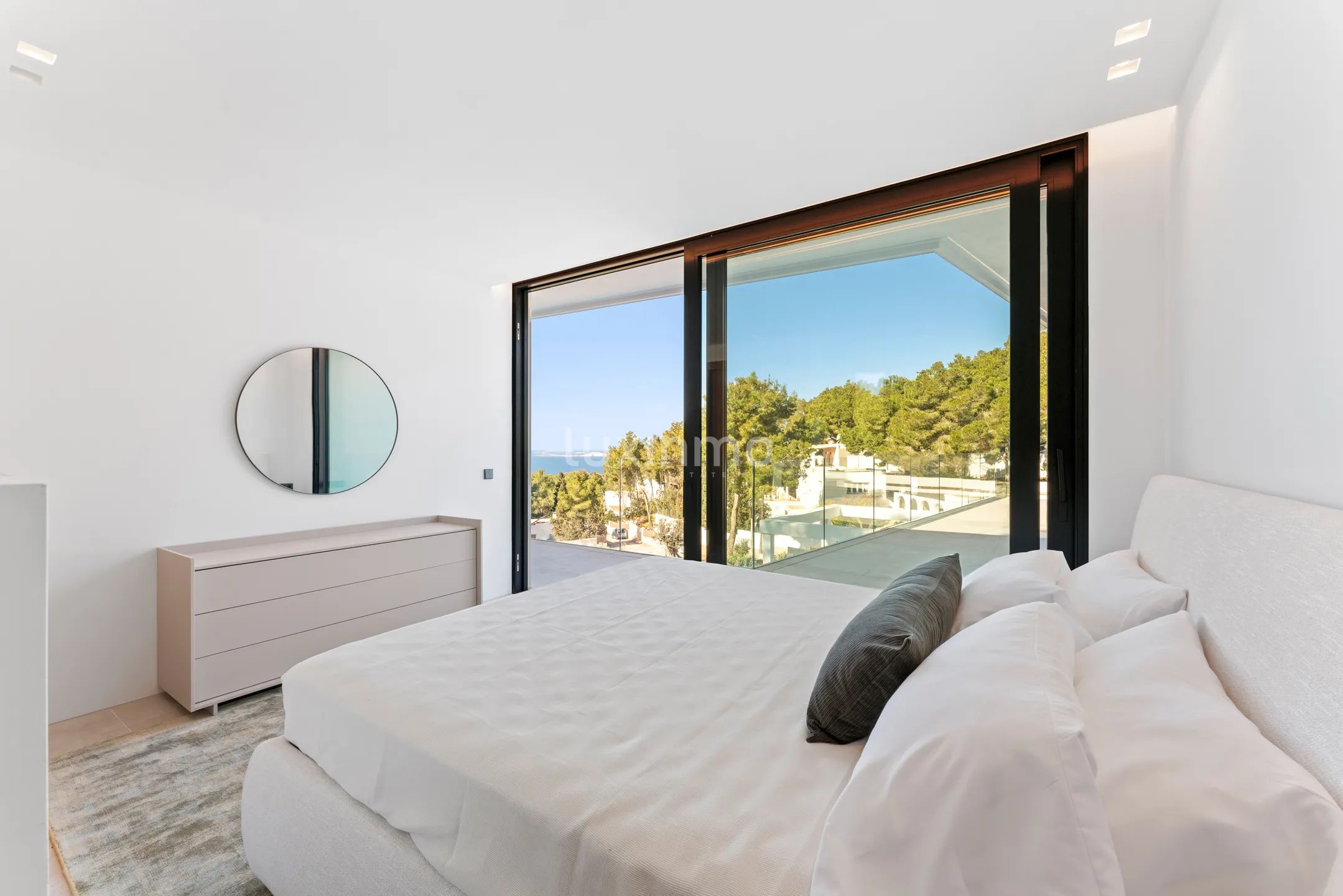 Villa exquise de construction récente avec vue spectaculaire sur le coucher de soleil à Cala Salada, Ibiza — photo 34