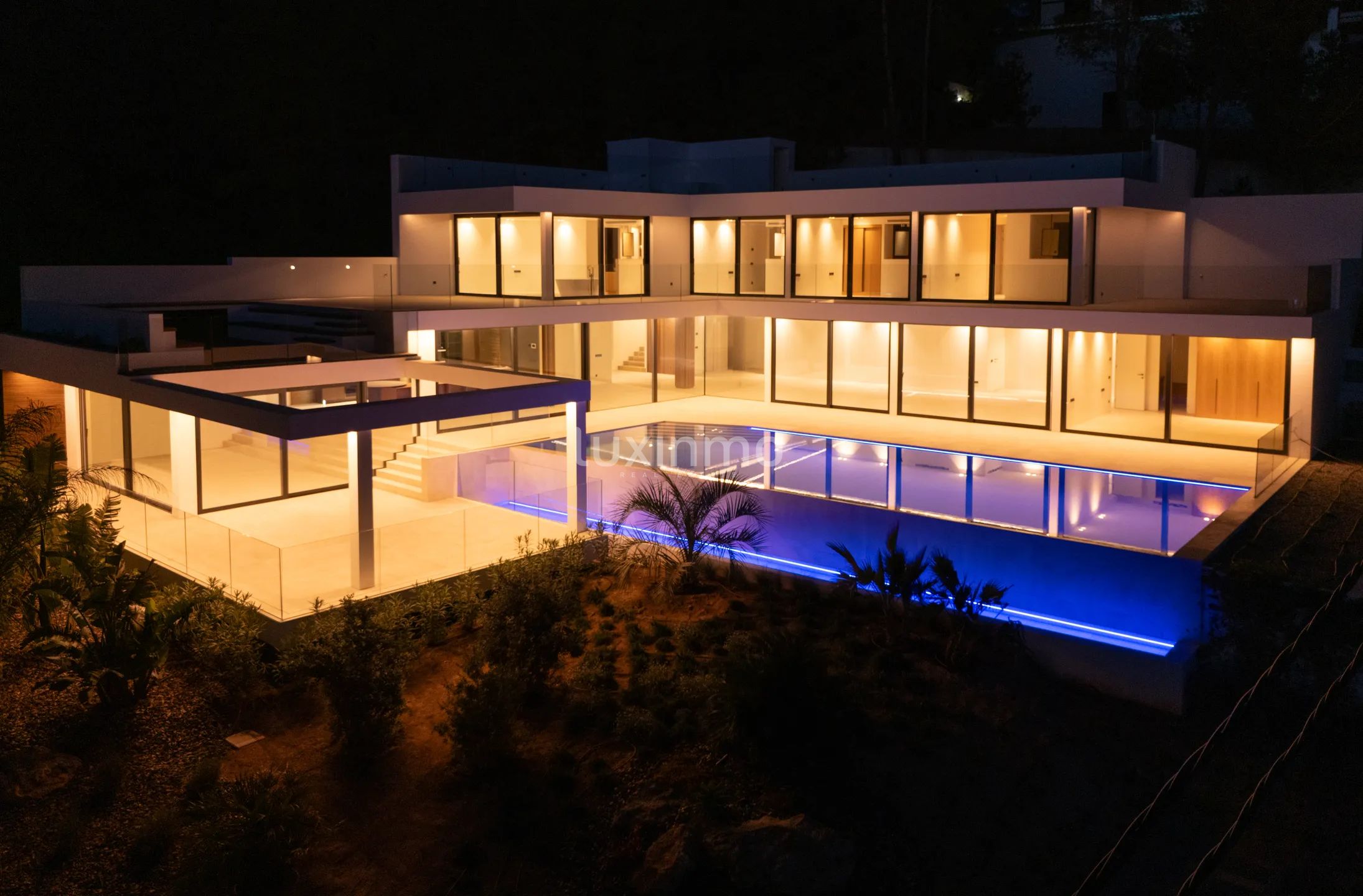 Villa exquise de construction récente avec vue spectaculaire sur le coucher de soleil à Cala Salada, Ibiza — photo 10