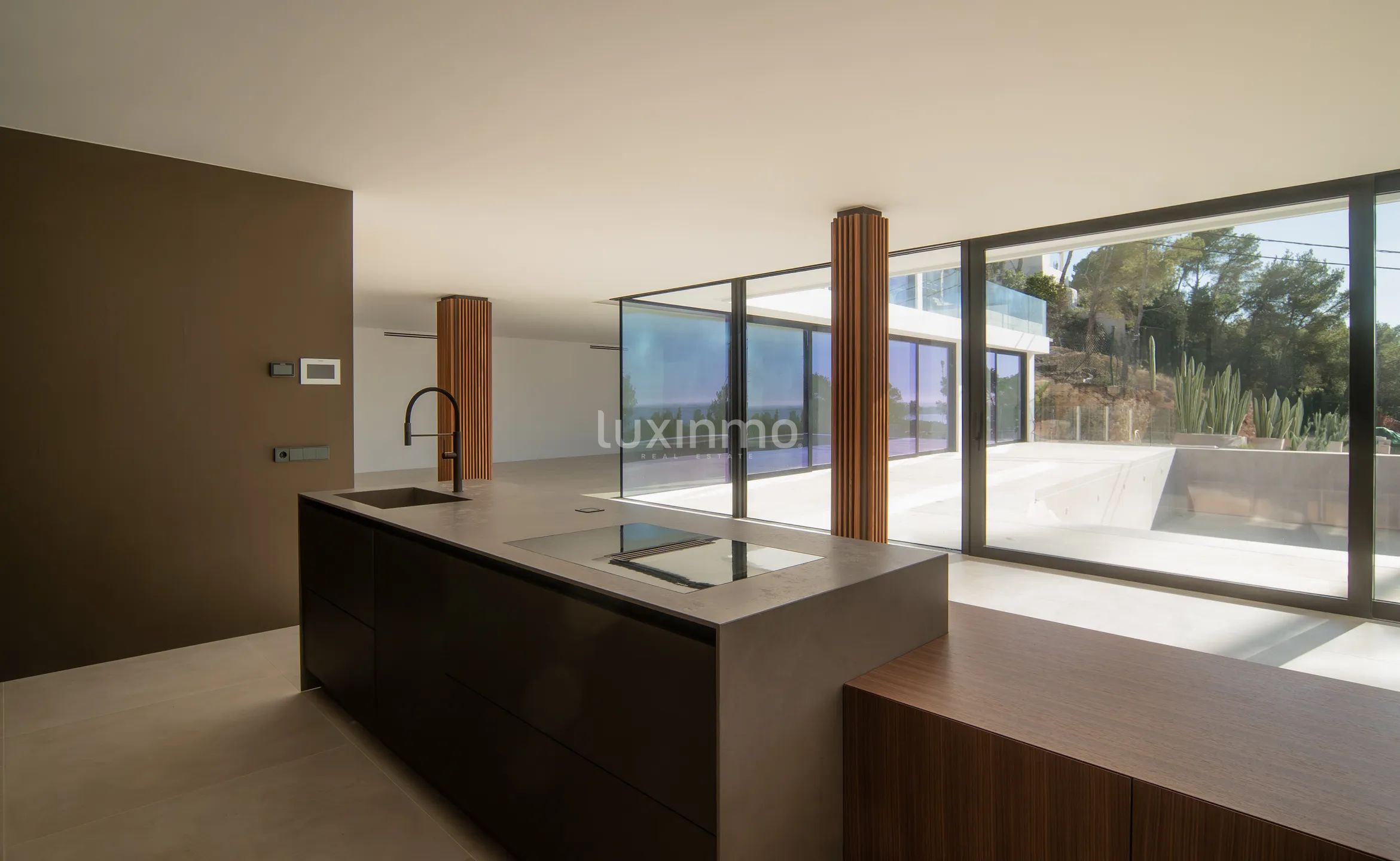 Villa exquise de construction récente avec vue spectaculaire sur le coucher de soleil à Cala Salada, Ibiza — photo 23