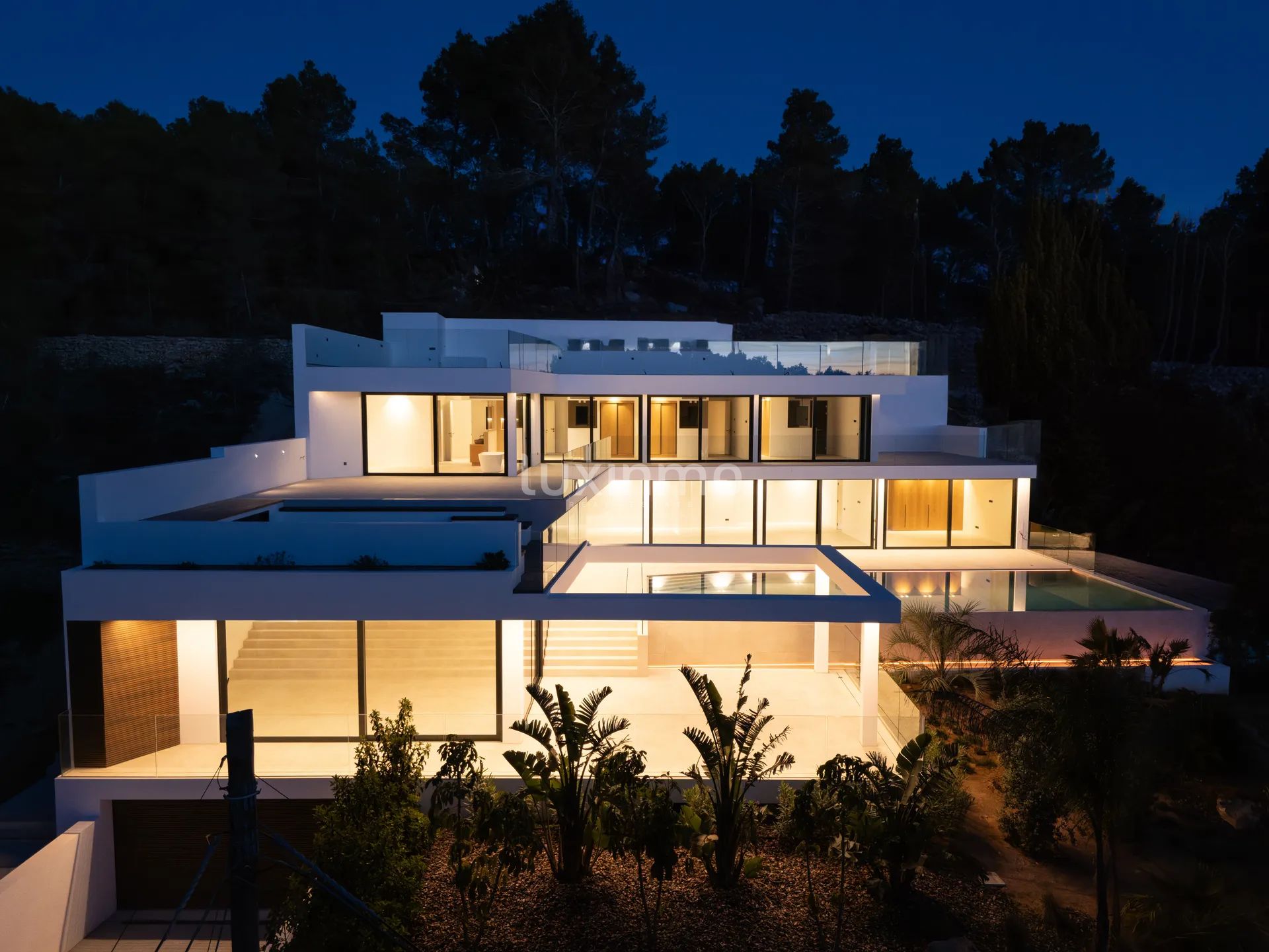 Villa exquise de construction récente avec vue spectaculaire sur le coucher de soleil à Cala Salada, Ibiza — photo 11