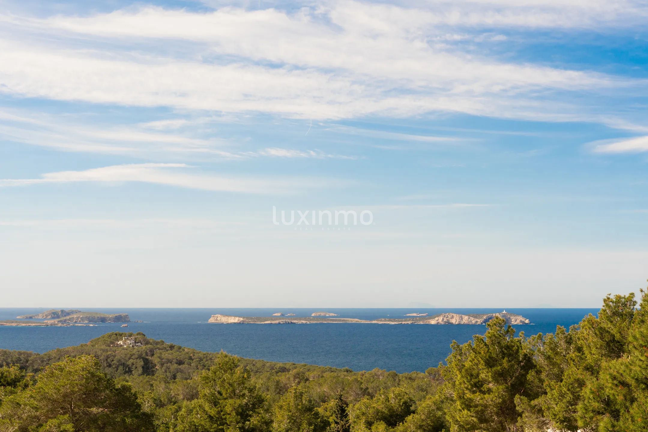 Villa exquise de construction récente avec vue spectaculaire sur le coucher de soleil à Cala Salada, Ibiza — photo 4
