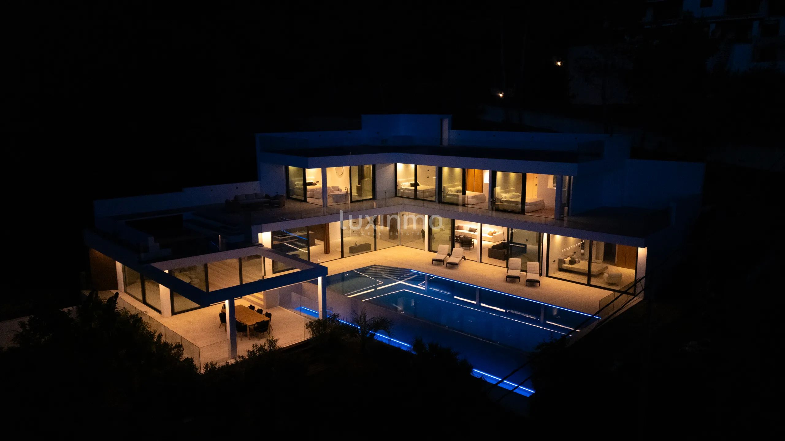 Villa exquise de construction récente avec vue spectaculaire sur le coucher de soleil à Cala Salada, Ibiza — photo 44
