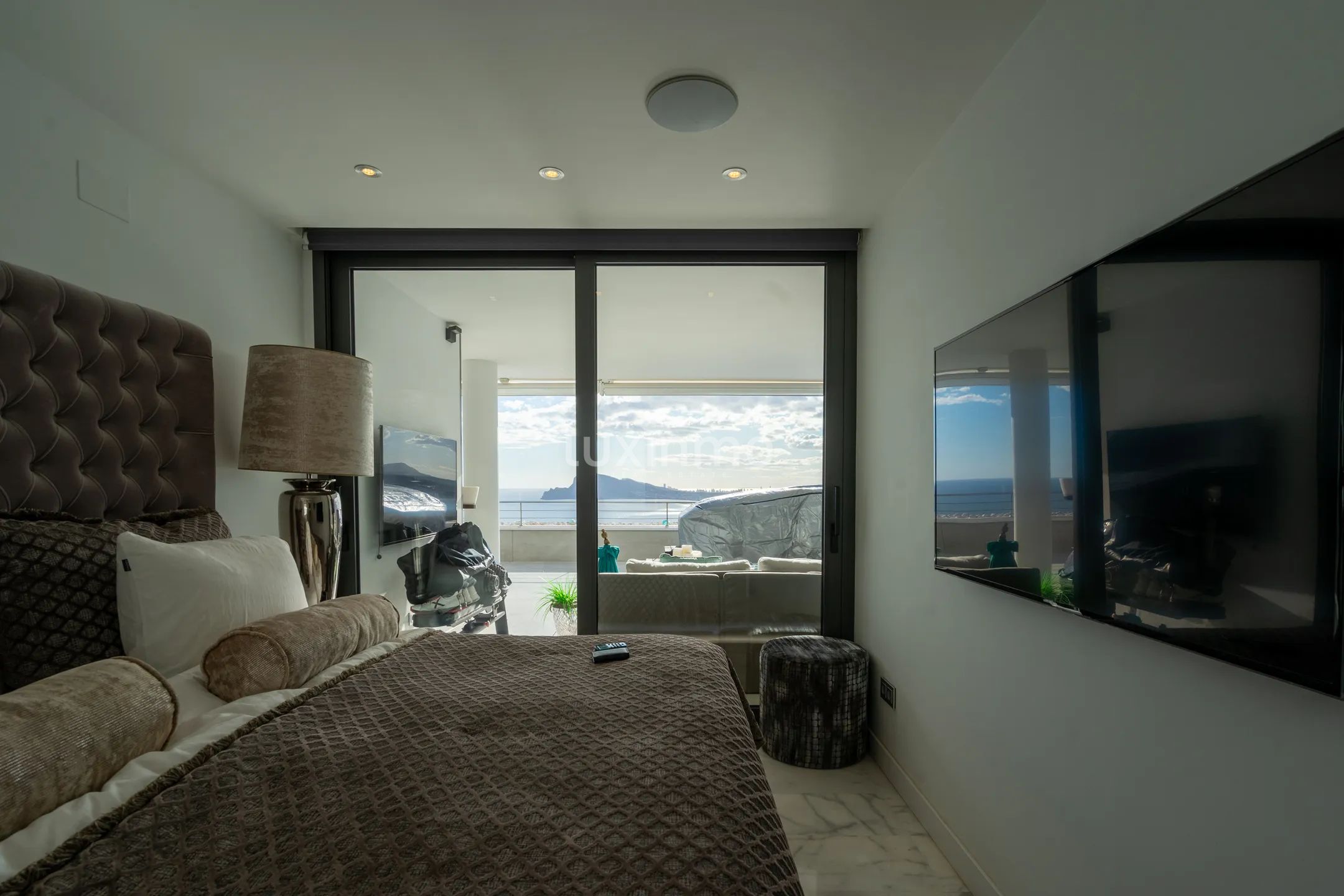 Fantastiskt takvåning med utsikt över havet och bergen i Altea Hills — photo 15