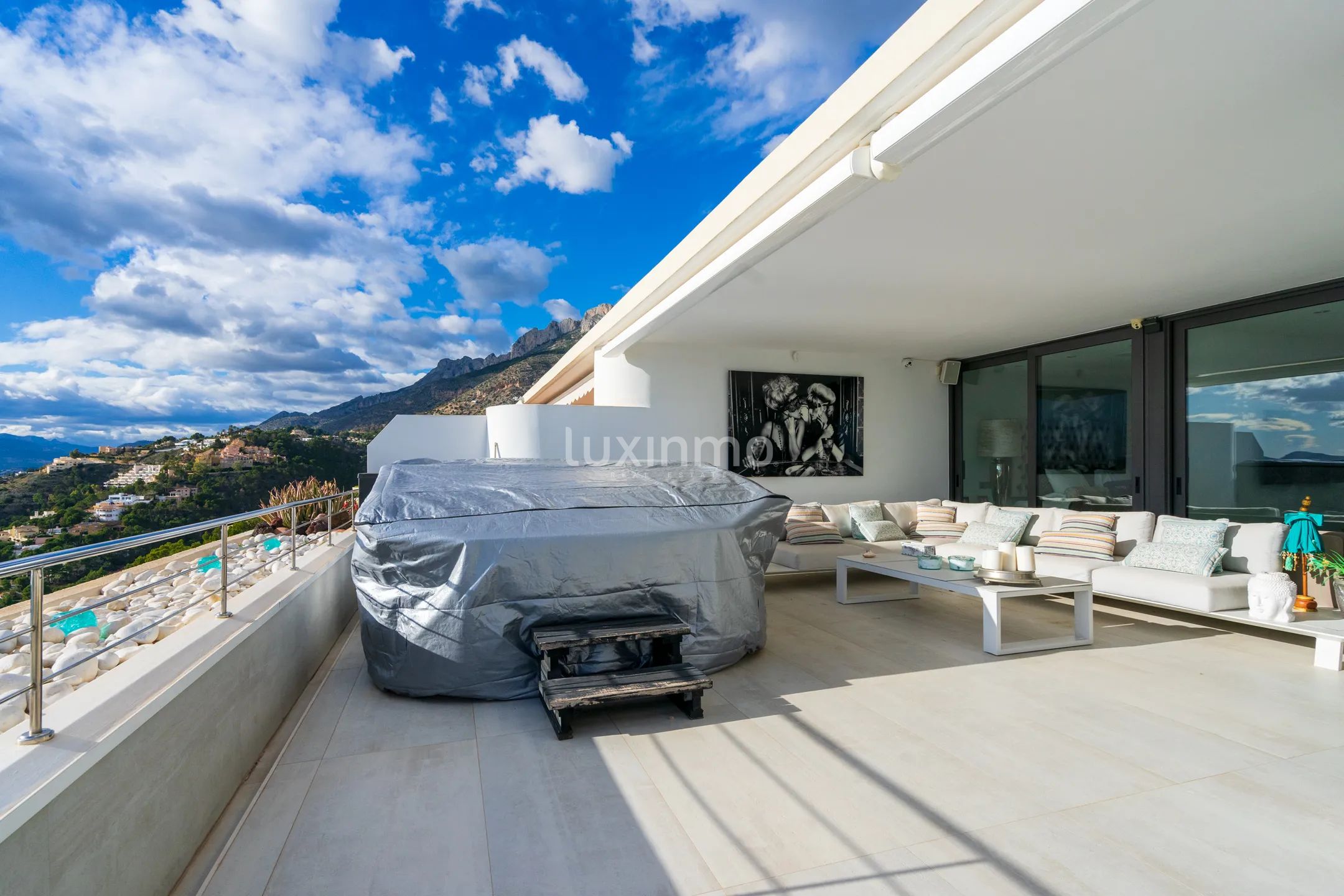Fantastiskt takvåning med utsikt över havet och bergen i Altea Hills — photo 12