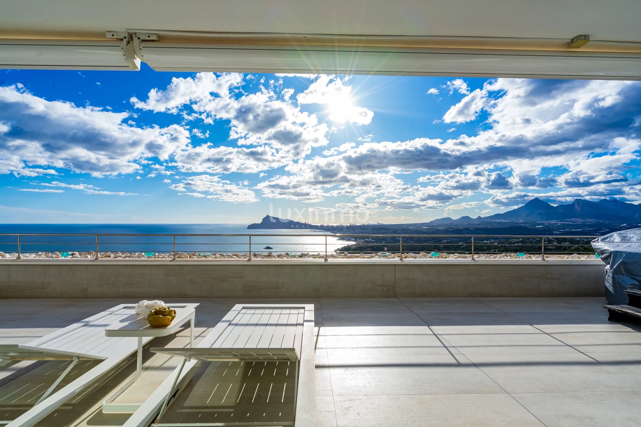 Stunning penthouse with sea and mountain views in Altea Hills — photo 2