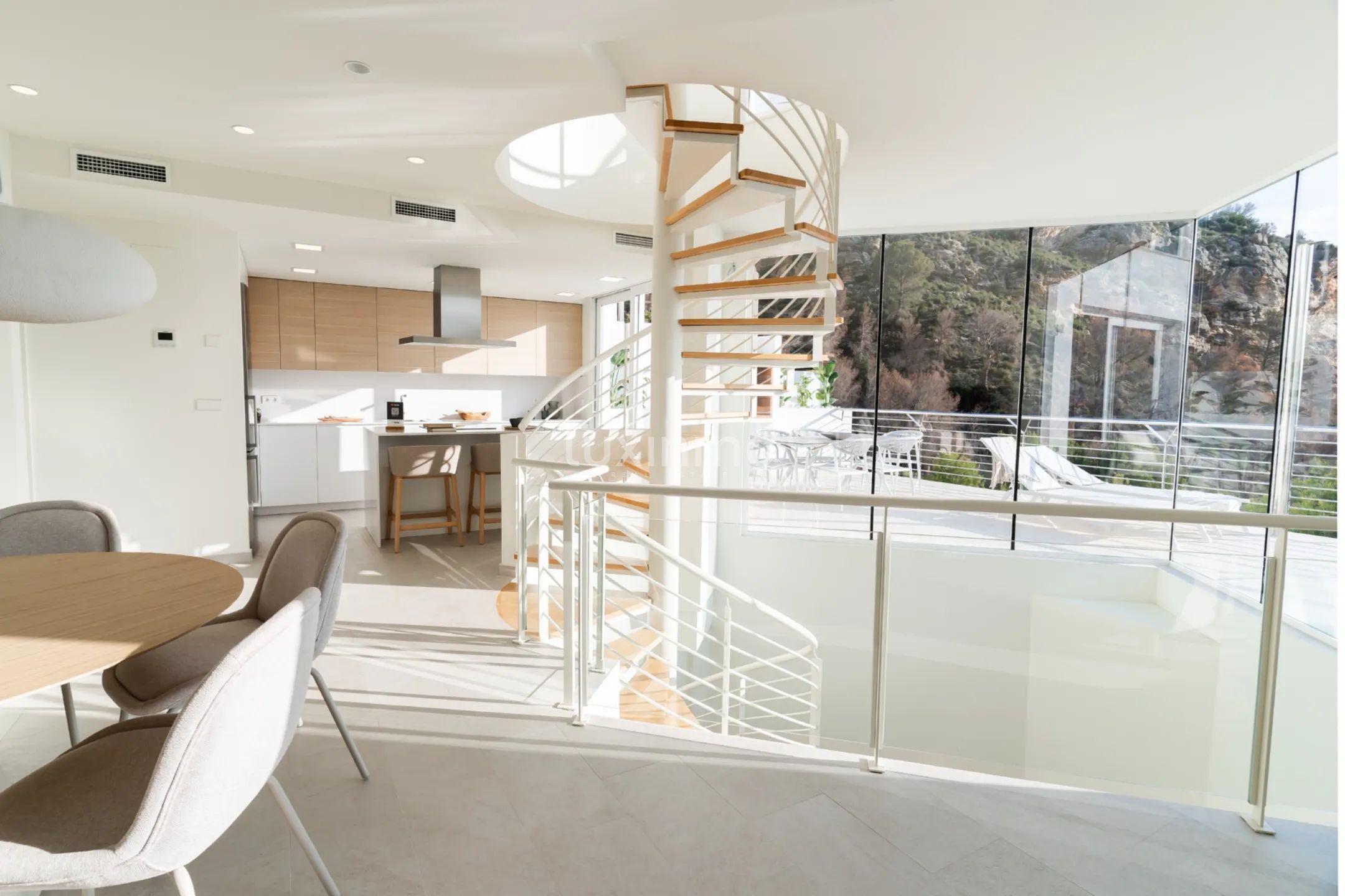 Современный отдельный дом с потрясающим видом в Сьерра-Альтеа — photo 40